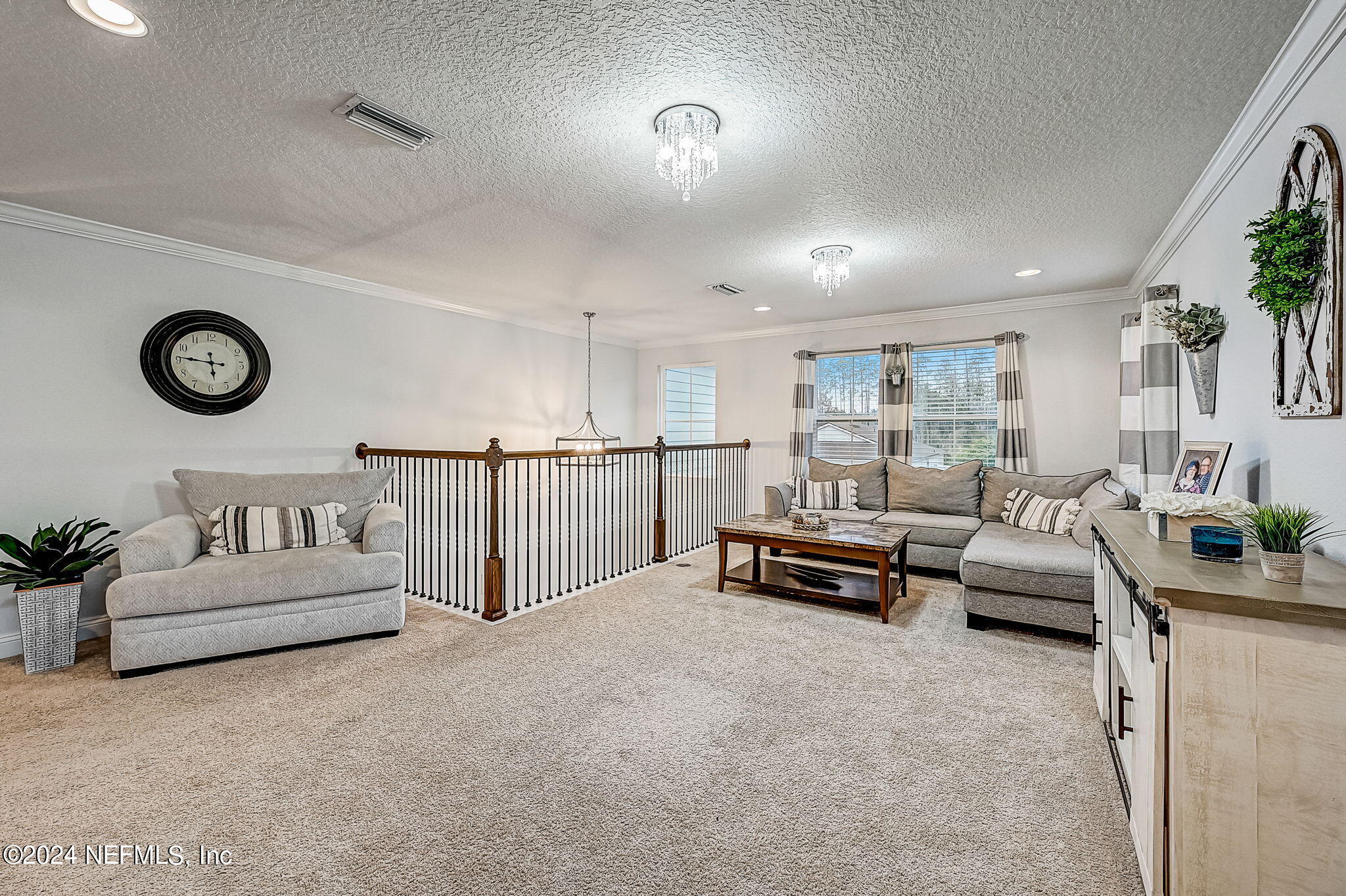 676 SHETLAND Drive