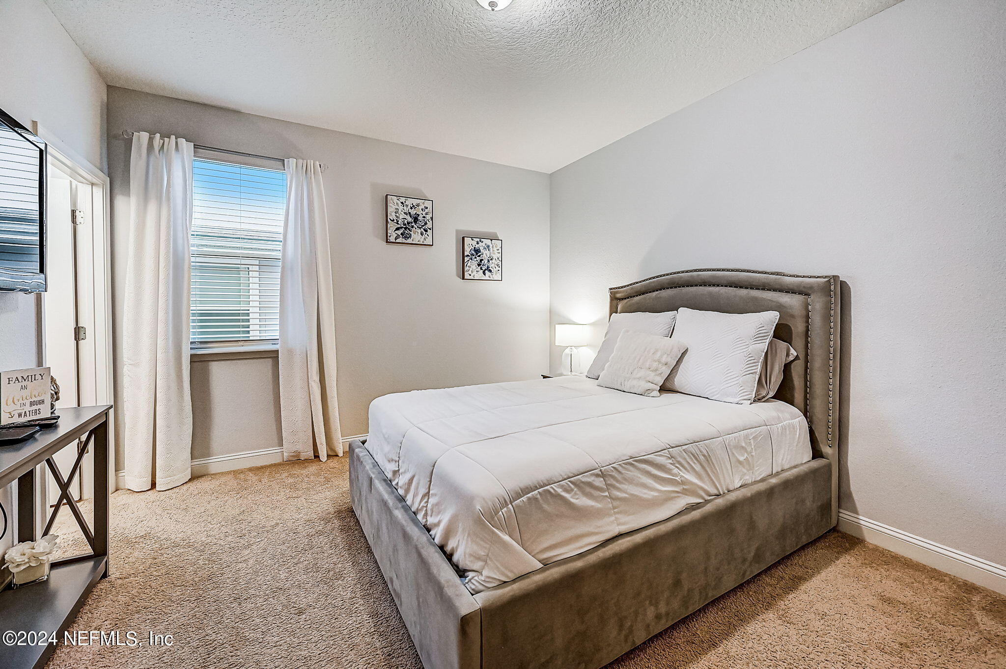 676 SHETLAND Drive