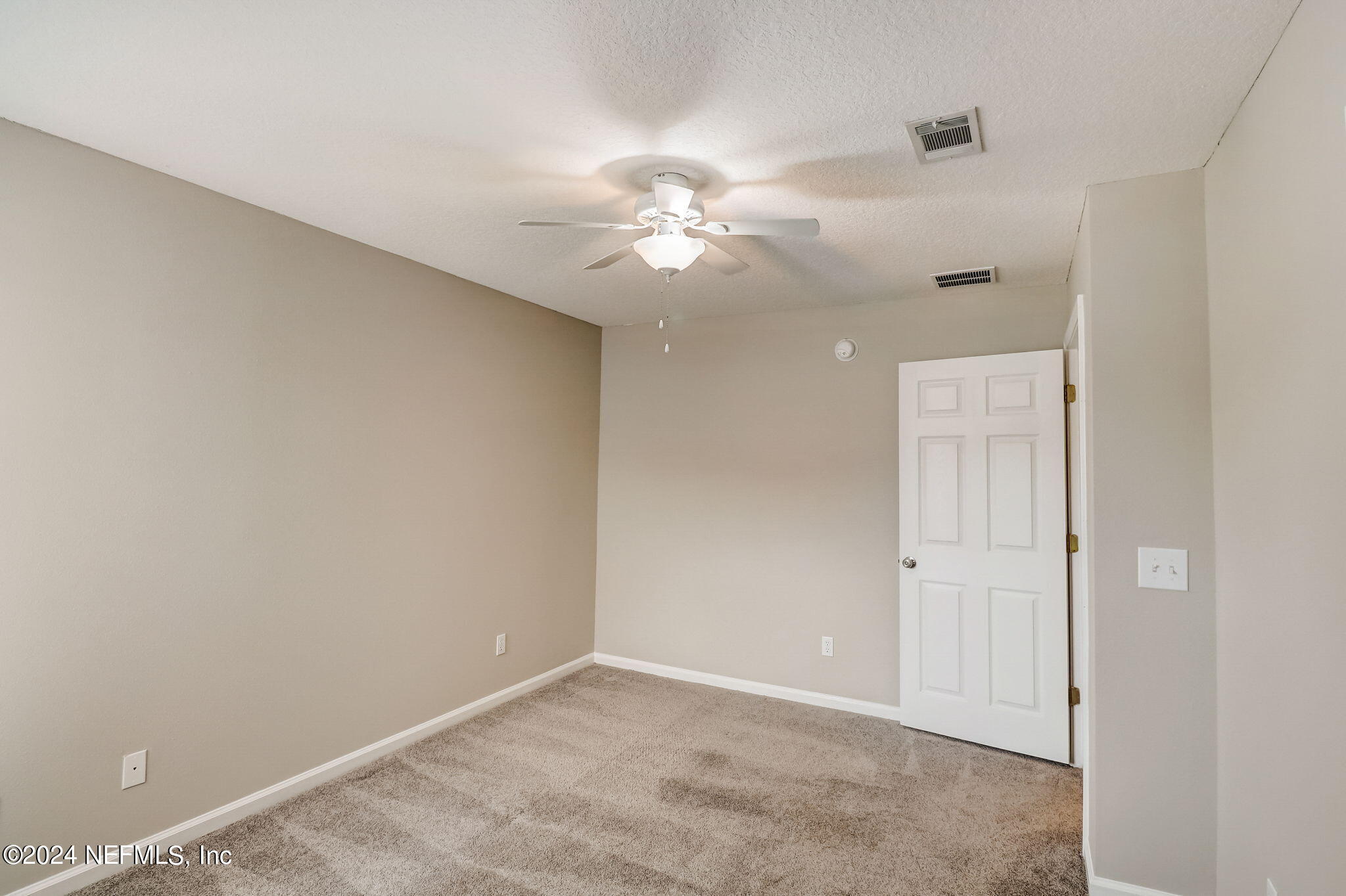 553 SCRUB JAY Drive