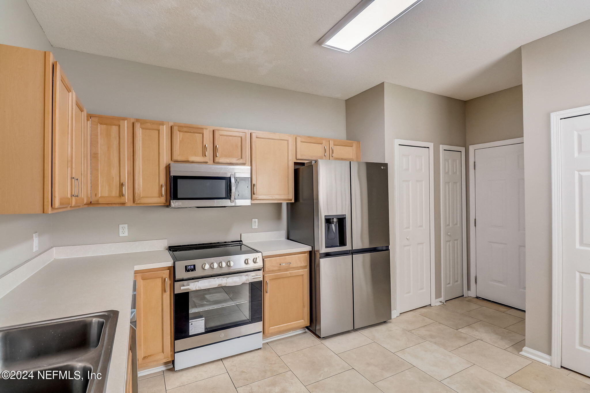 553 SCRUB JAY Drive