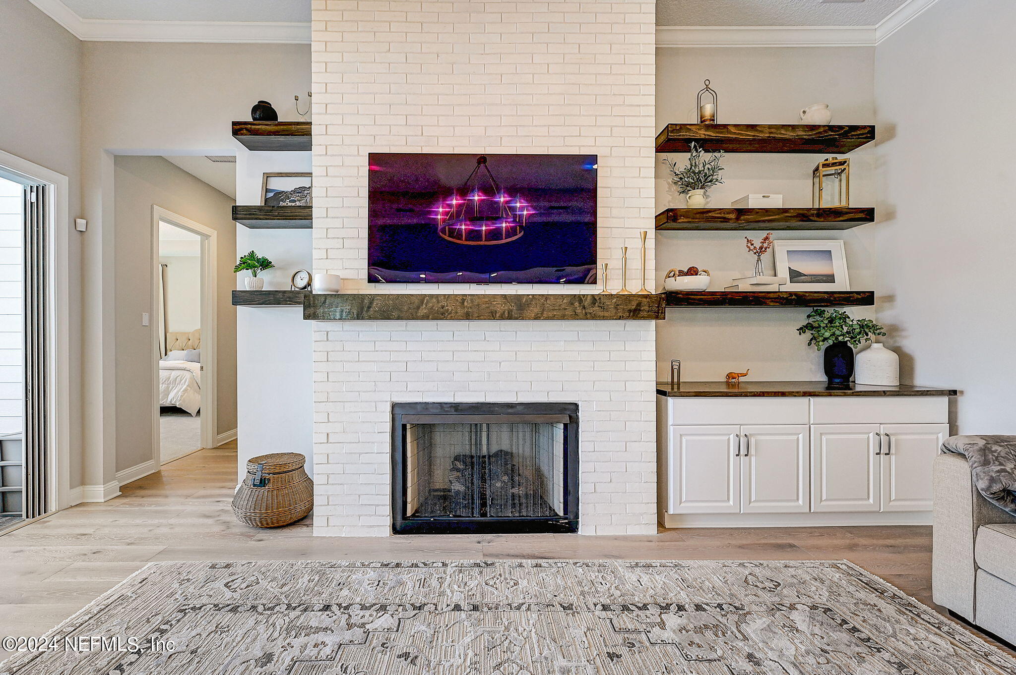137 TRADESMAN Lane