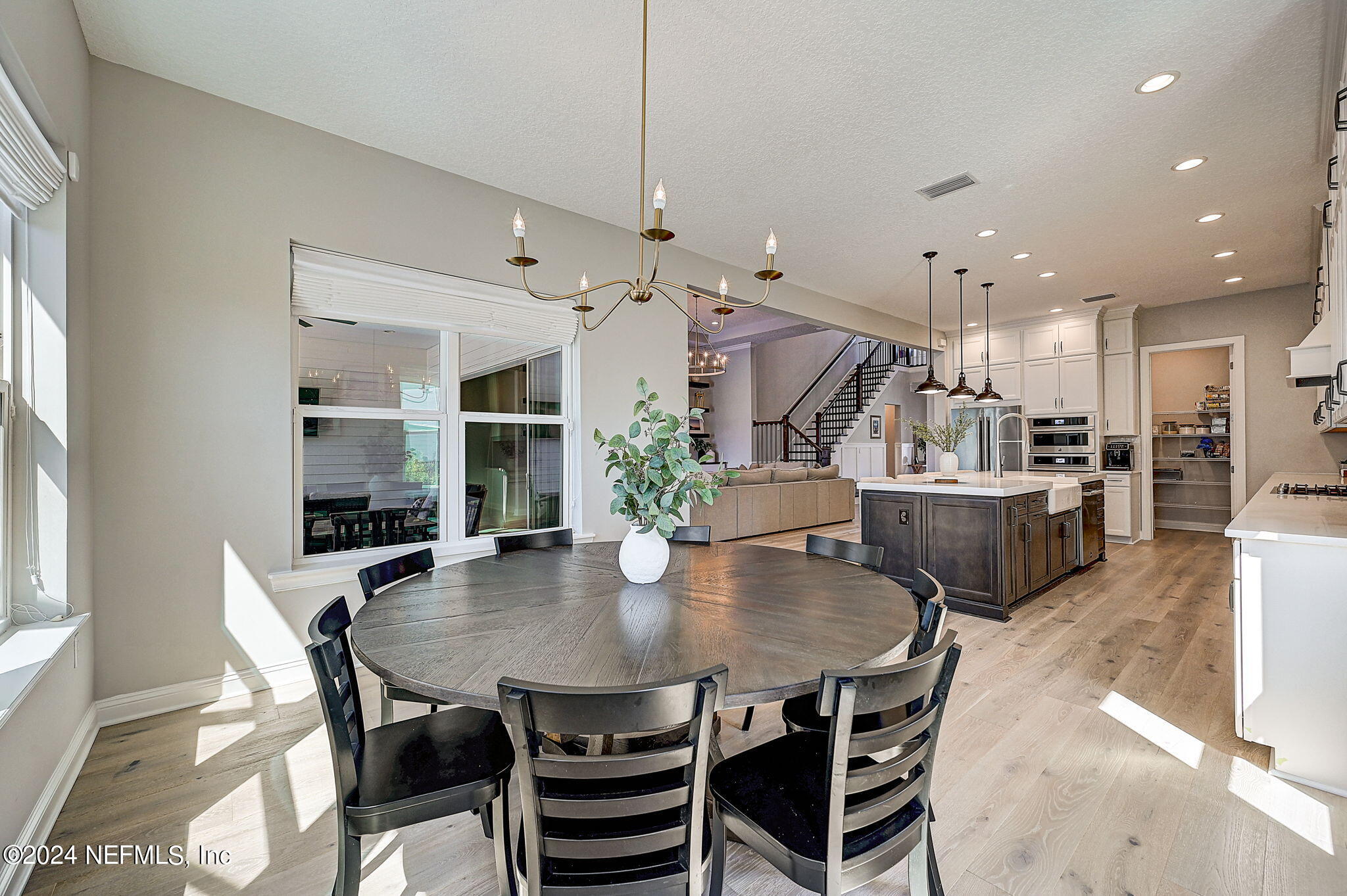 137 TRADESMAN Lane