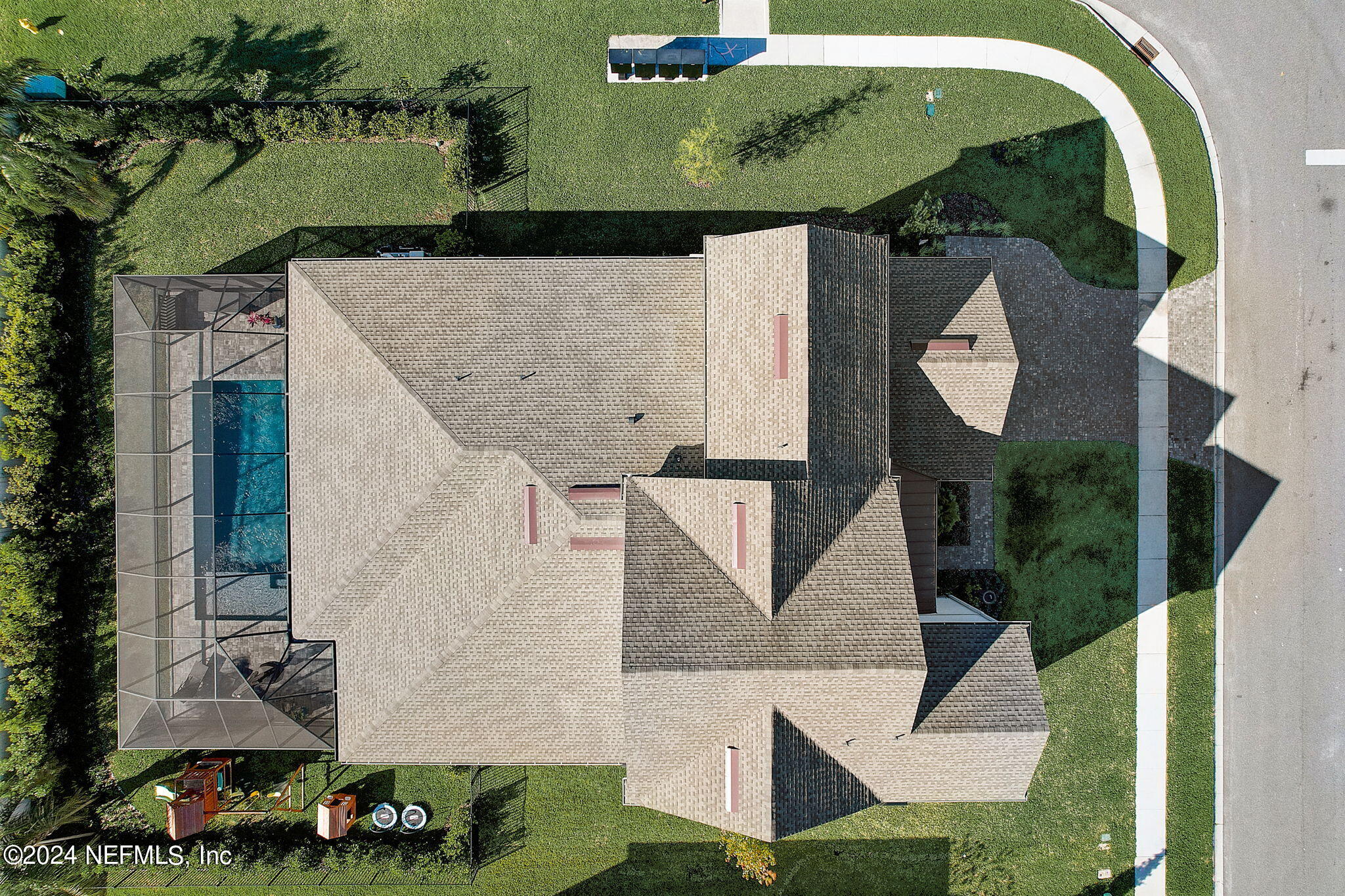 137 TRADESMAN Lane