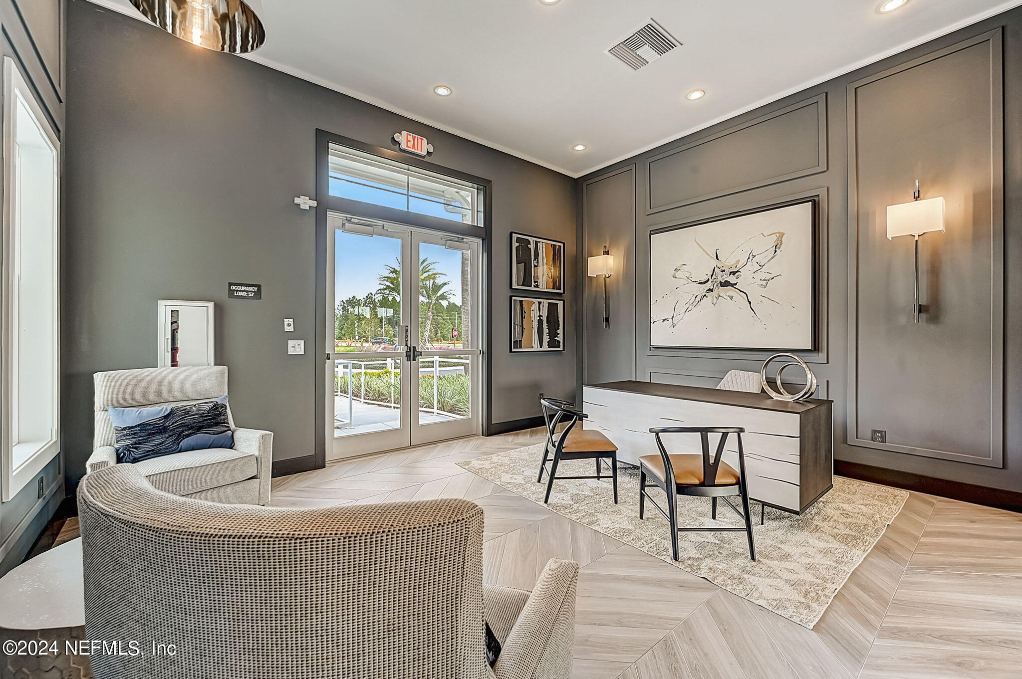 137 TRADESMAN Lane
