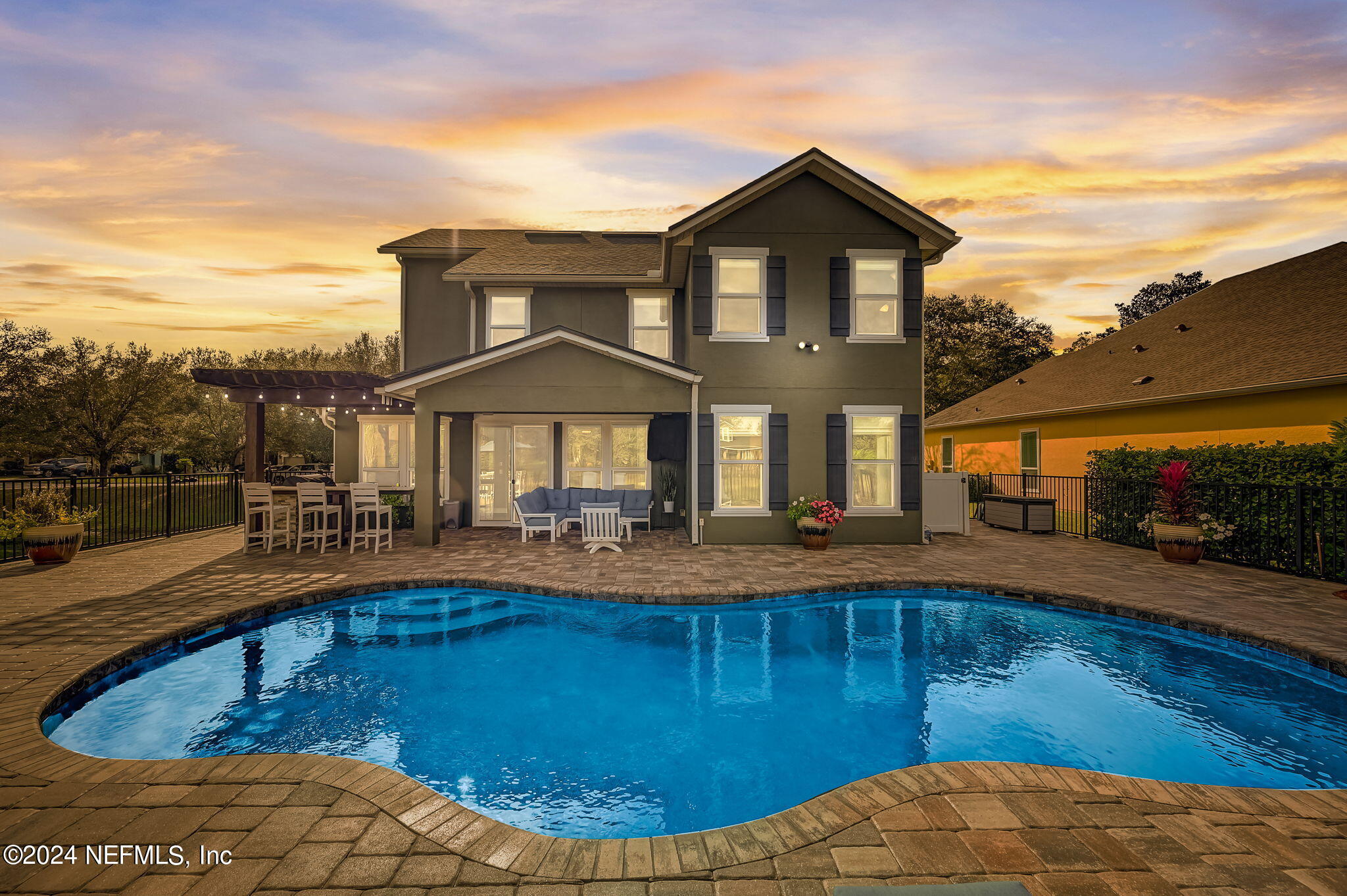 206 N SAXXON Road