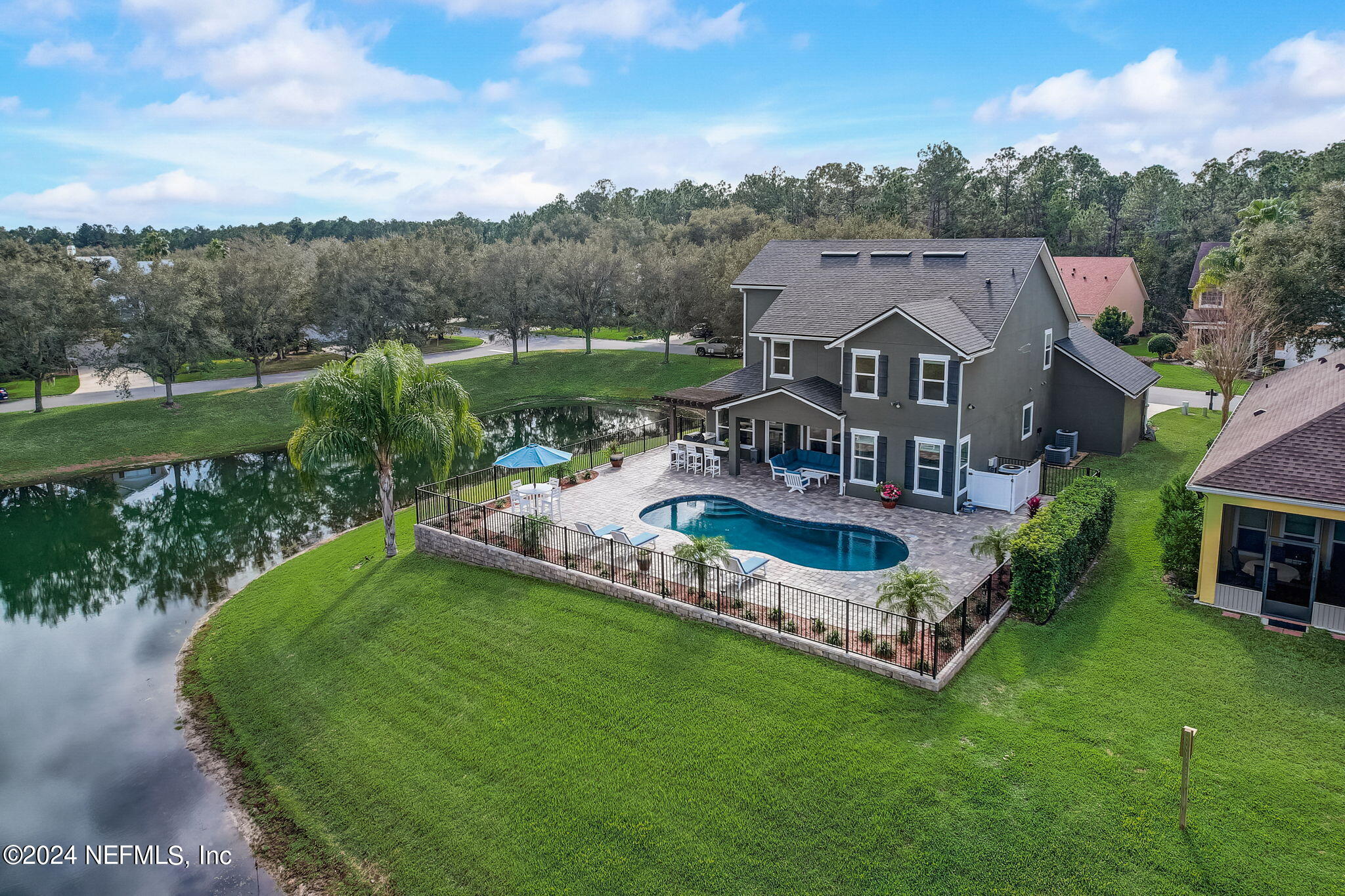 206 N SAXXON Road