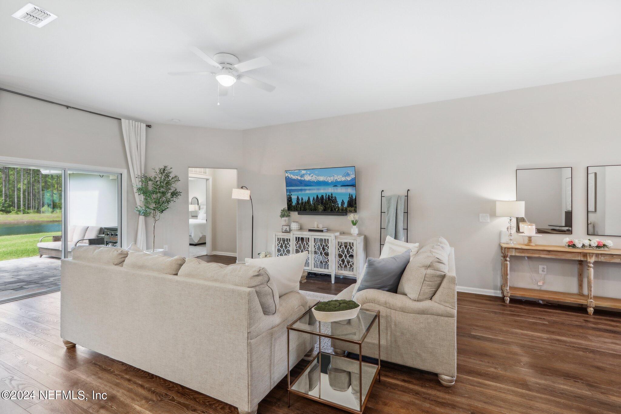 152 BIRDFIELD Court