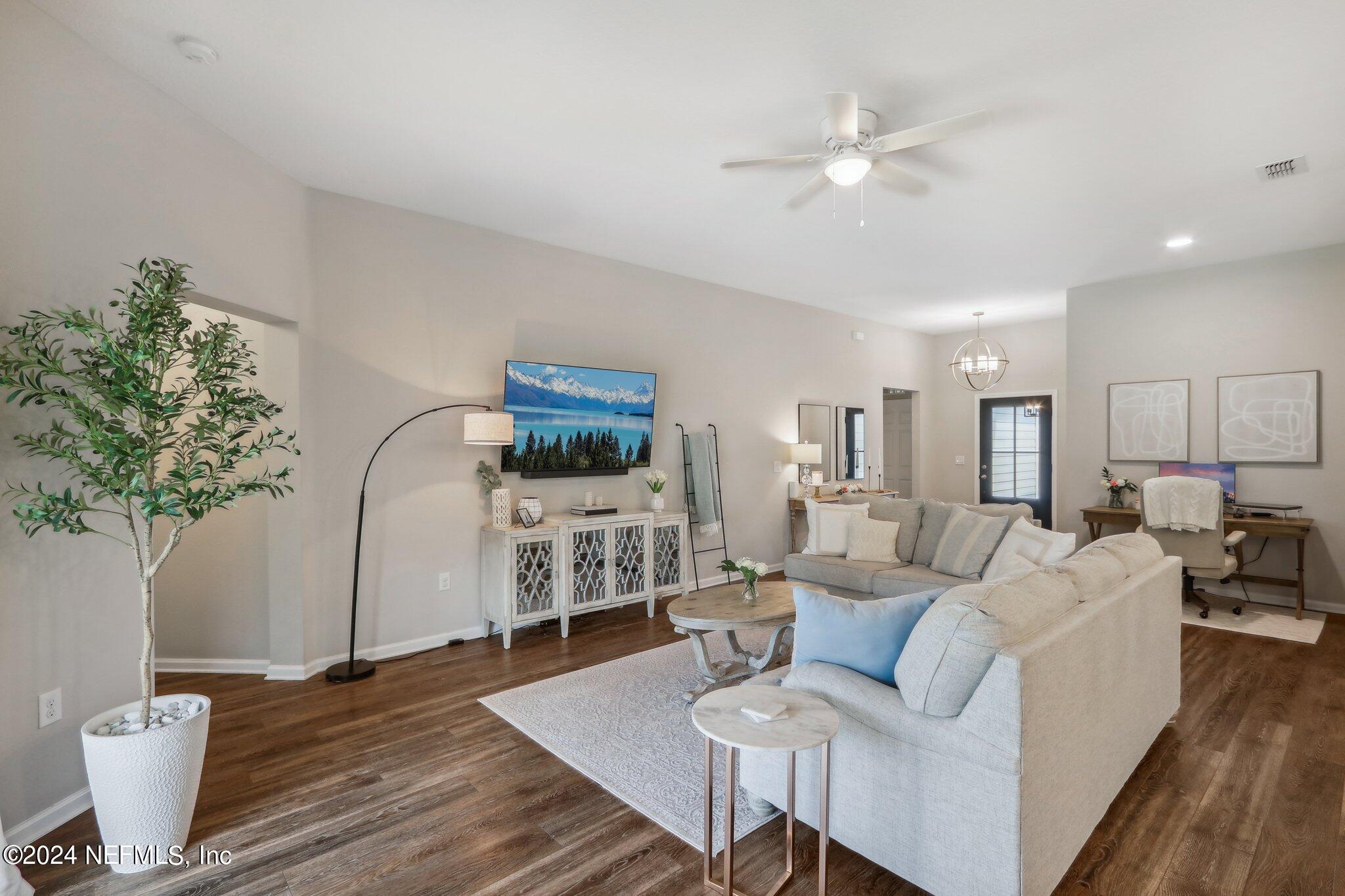 152 BIRDFIELD Court