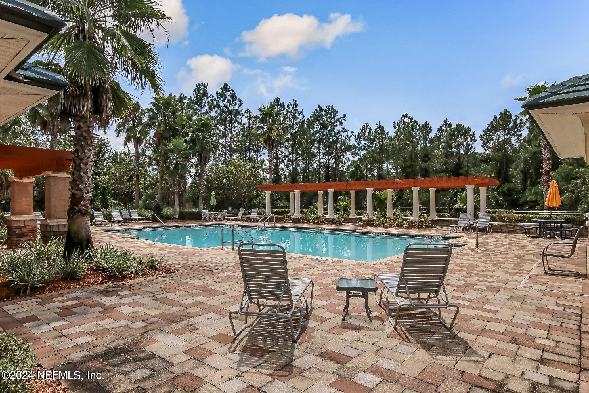 283 STONEWELL Drive