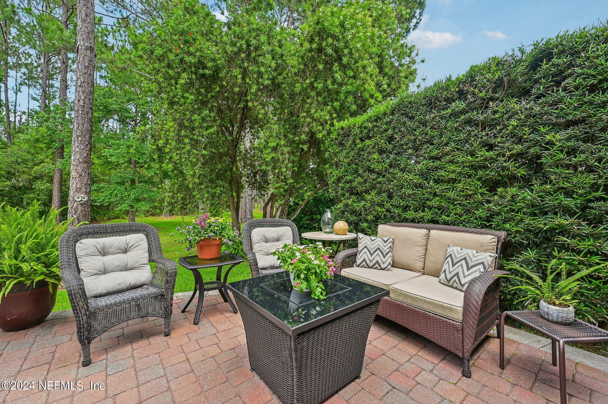 283 STONEWELL Drive
