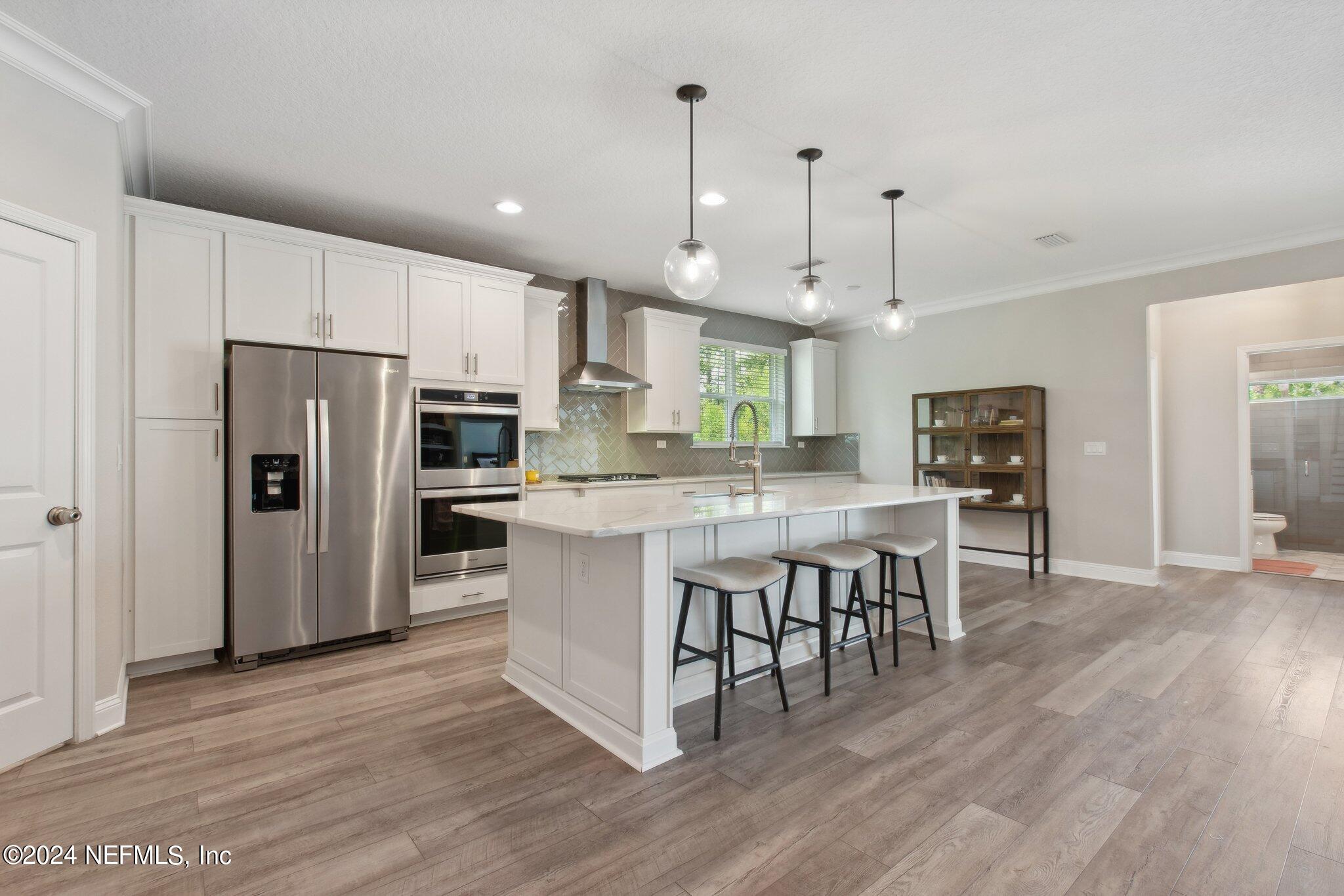 106 LUCERNE Court