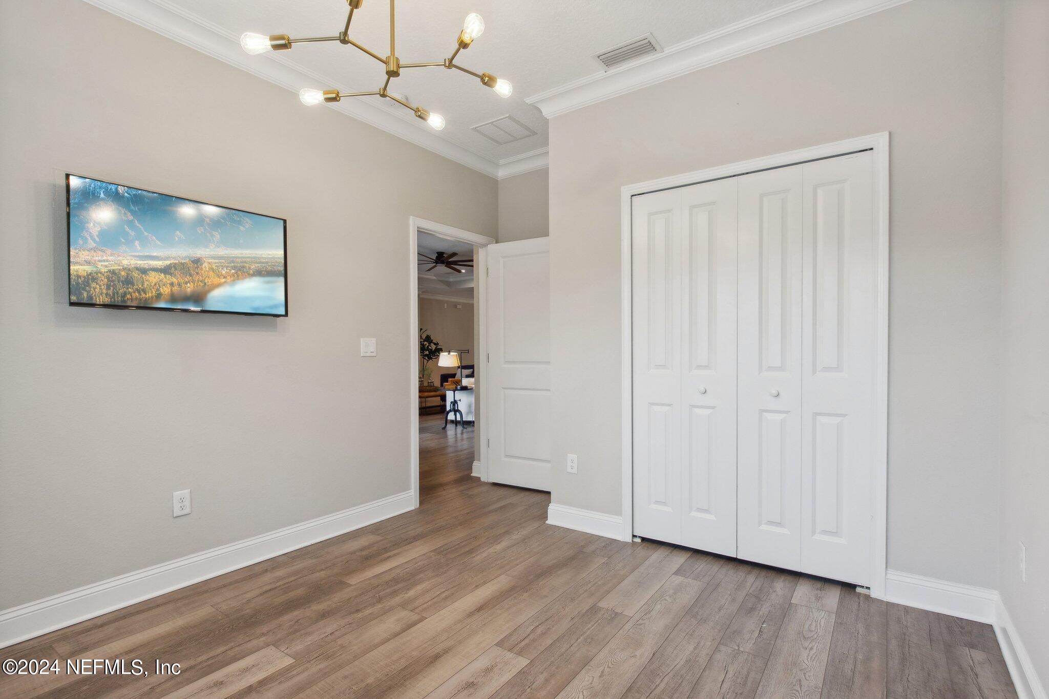 106 LUCERNE Court