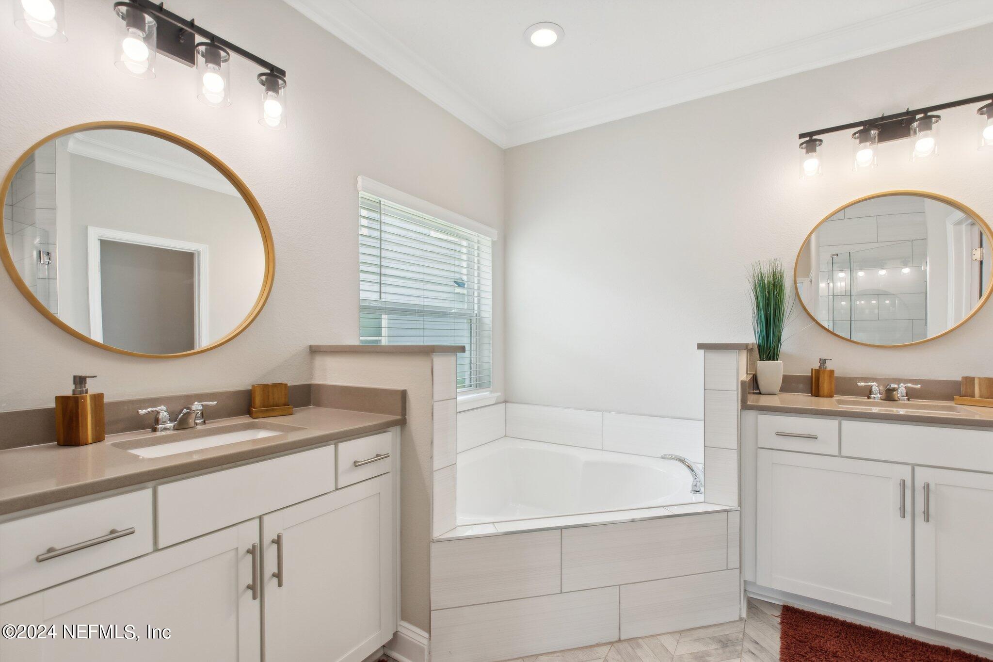 106 LUCERNE Court