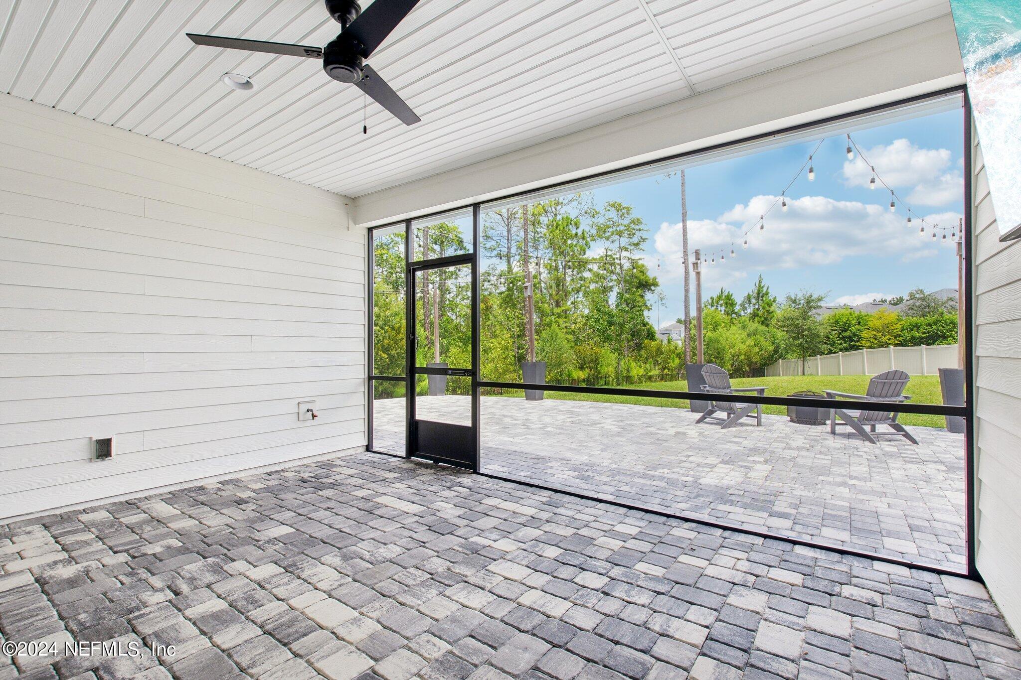 106 LUCERNE Court