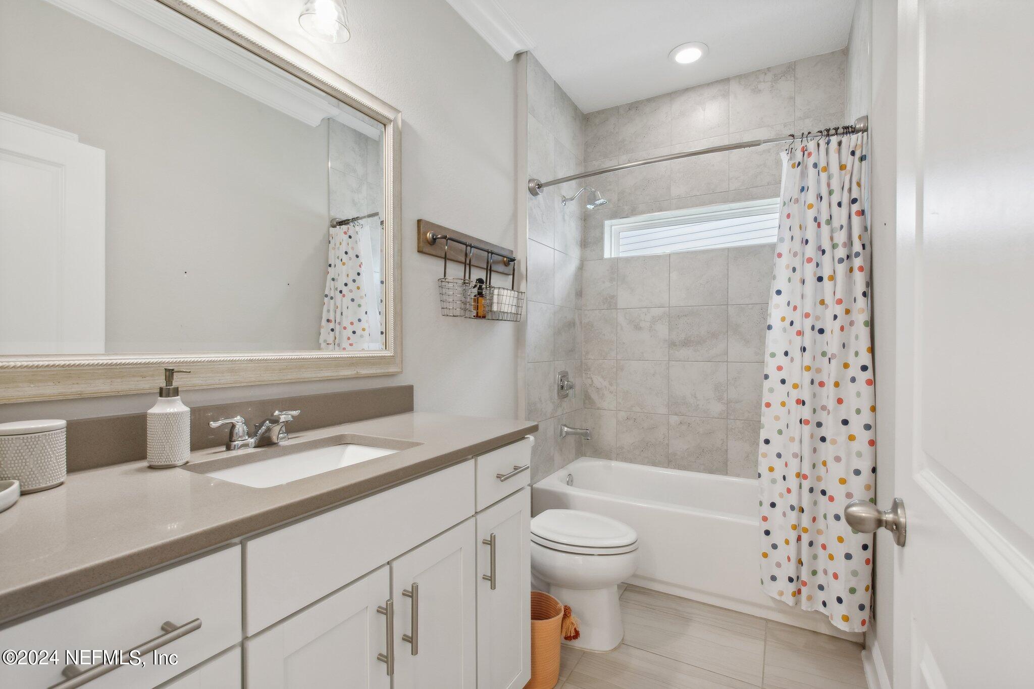 106 LUCERNE Court