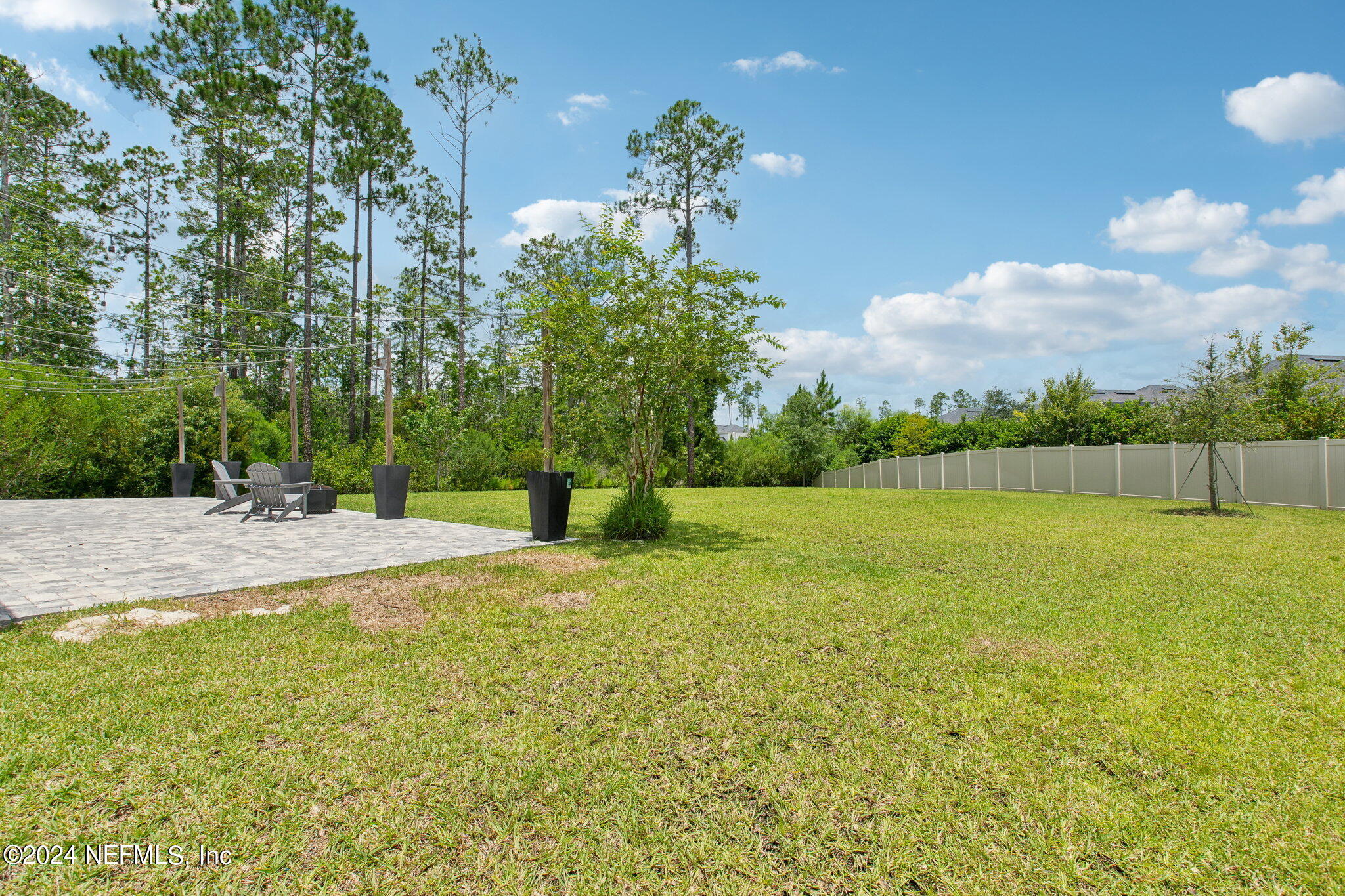 106 LUCERNE Court