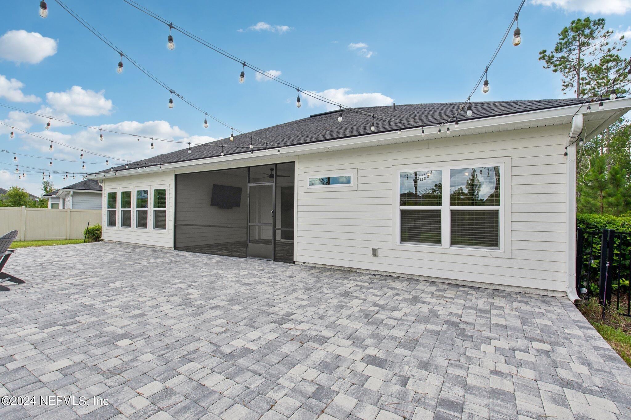 106 LUCERNE Court