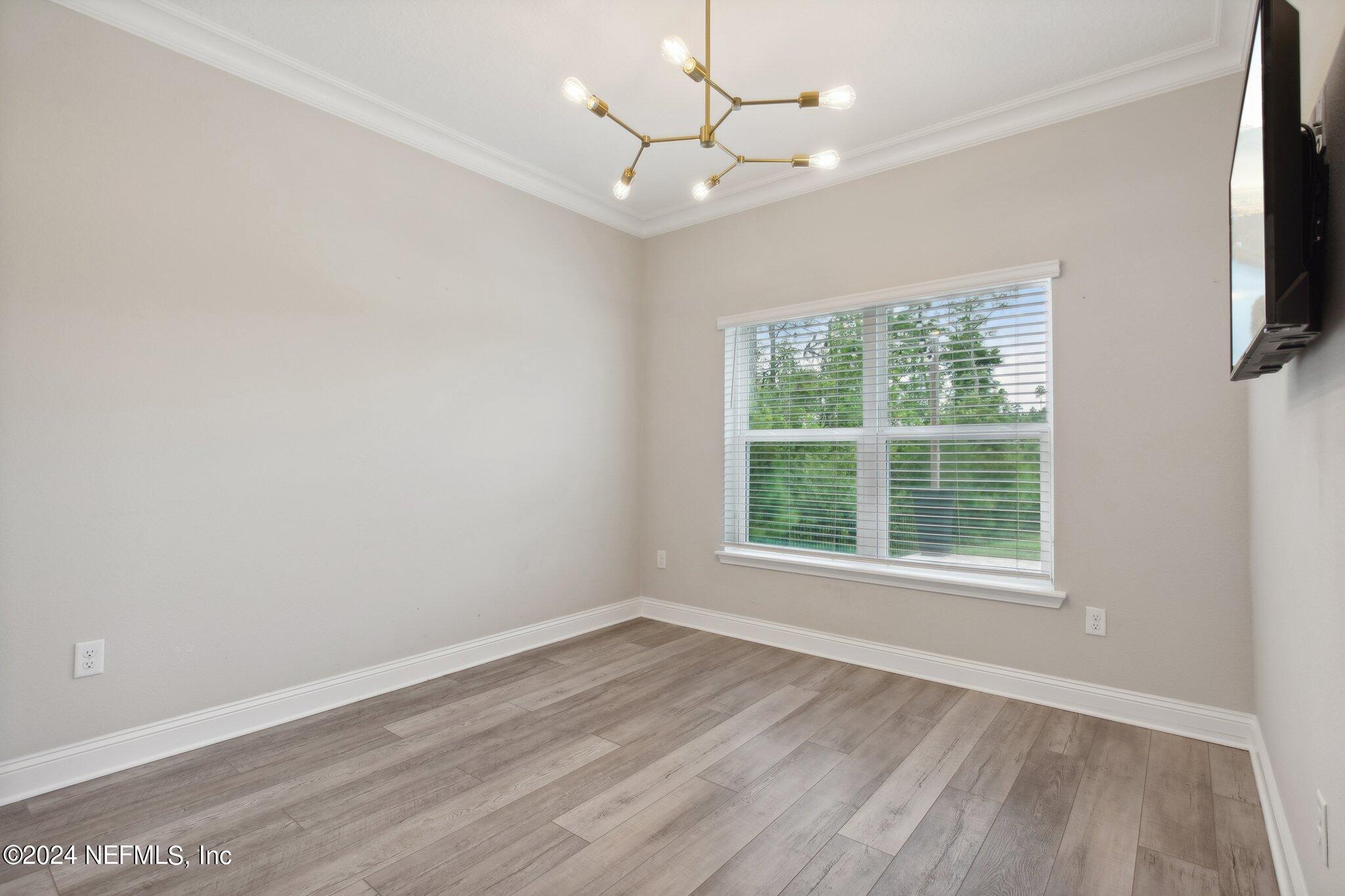 106 LUCERNE Court
