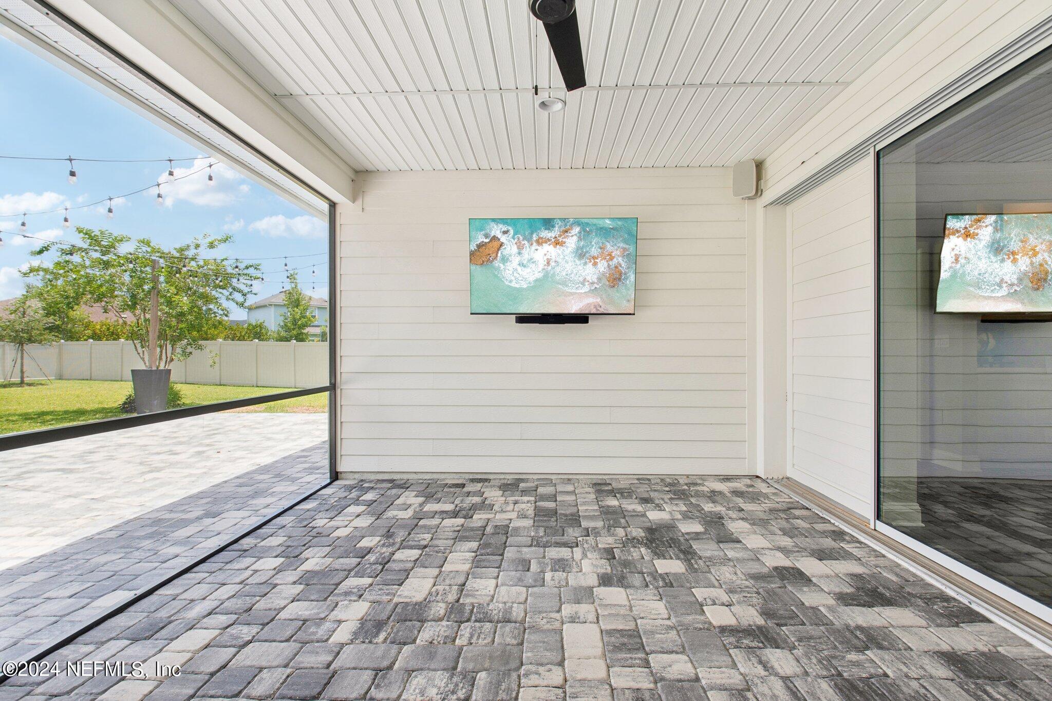 106 LUCERNE Court