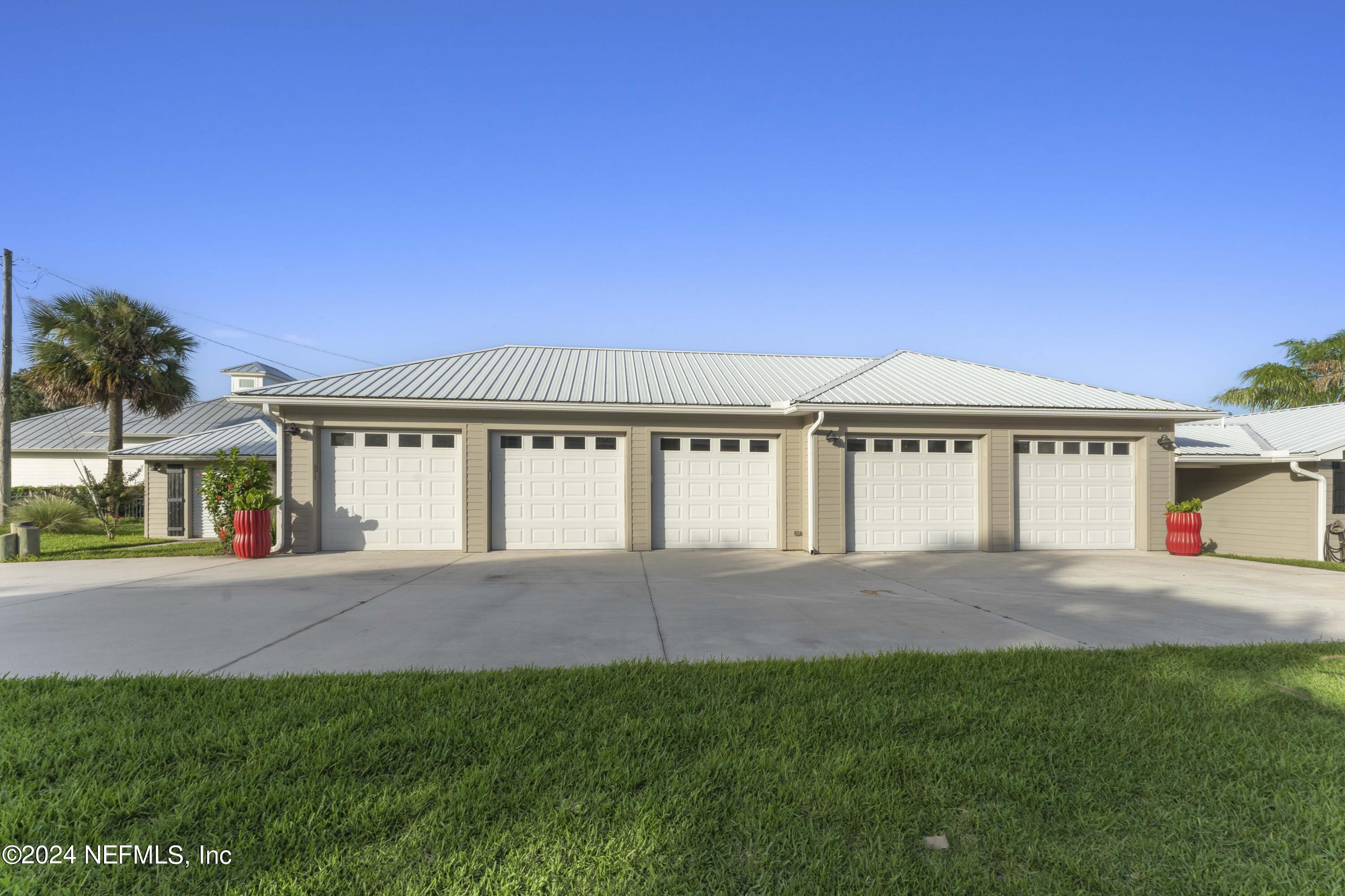 9120 HECKSCHER Drive
