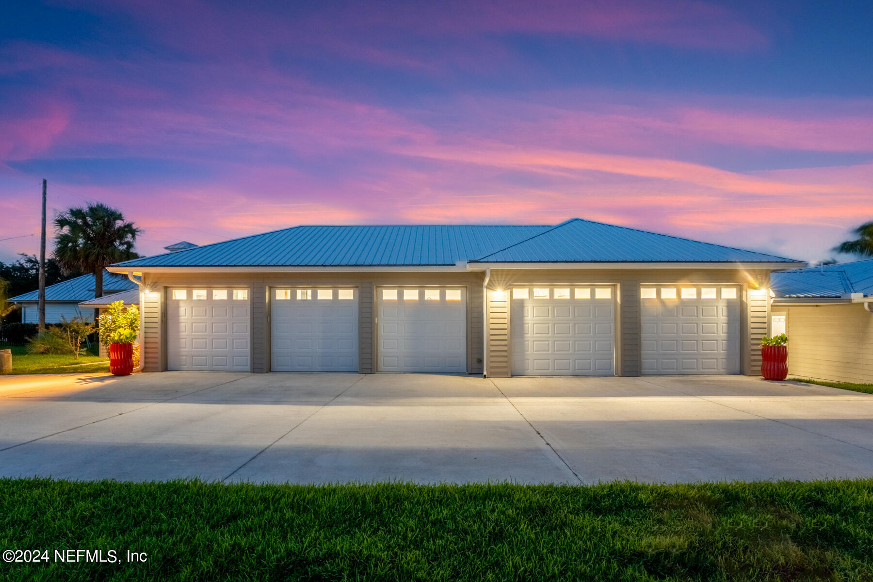 9120 HECKSCHER Drive