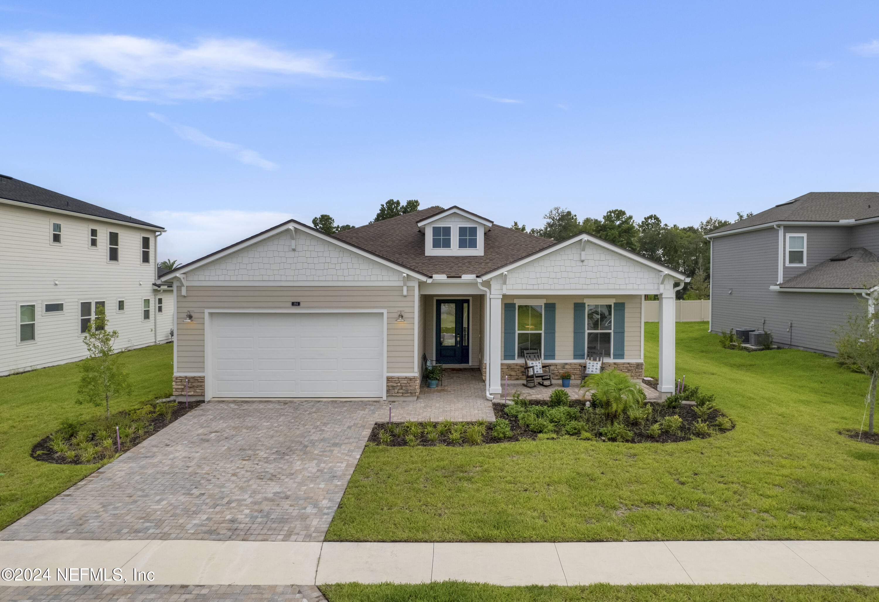 194 HILLENDALE Circle