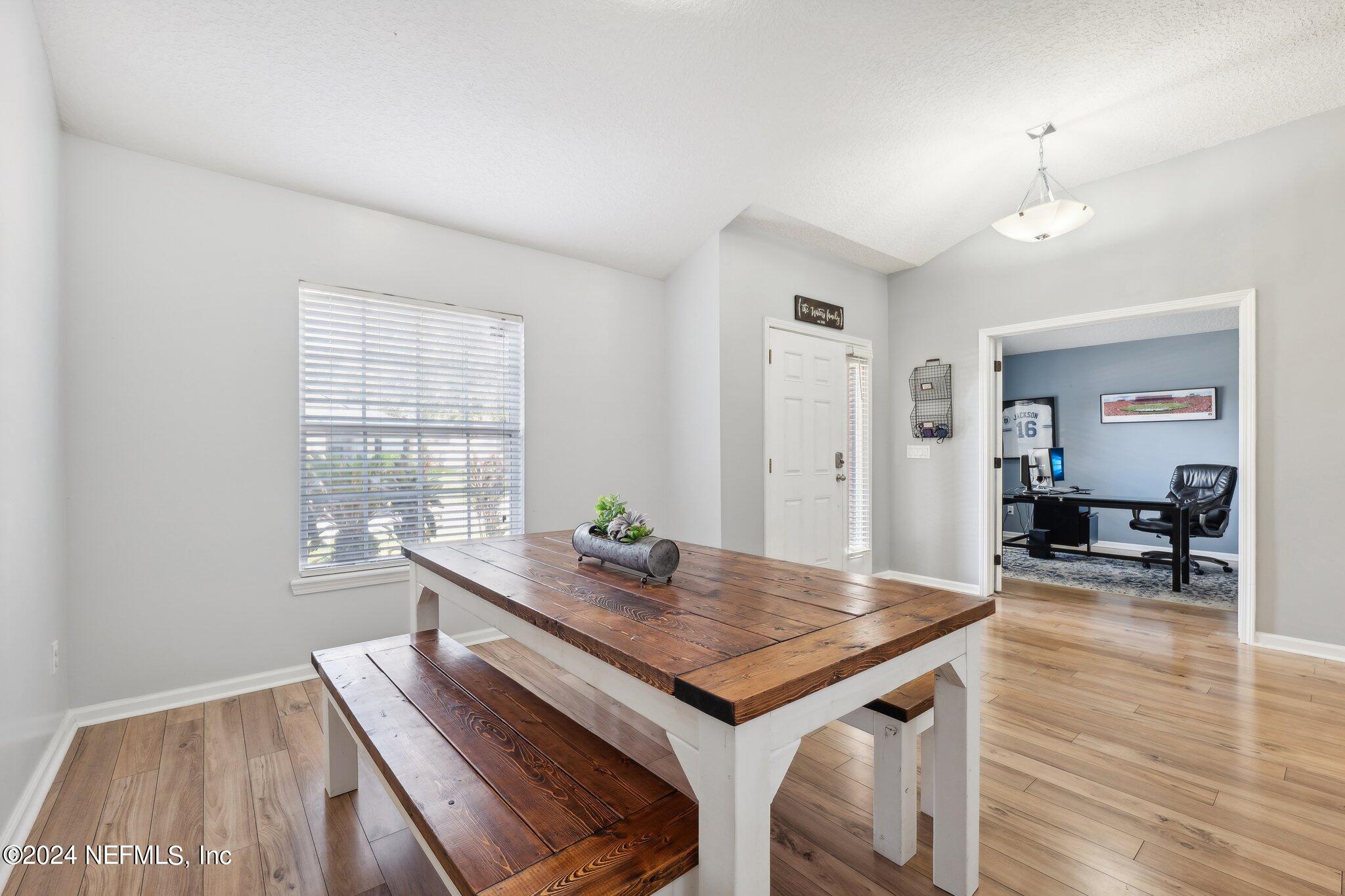 3150 WANDERING OAKS Drive