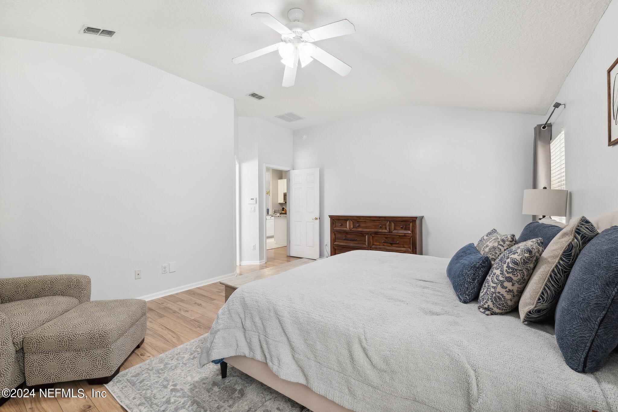 3150 WANDERING OAKS Drive