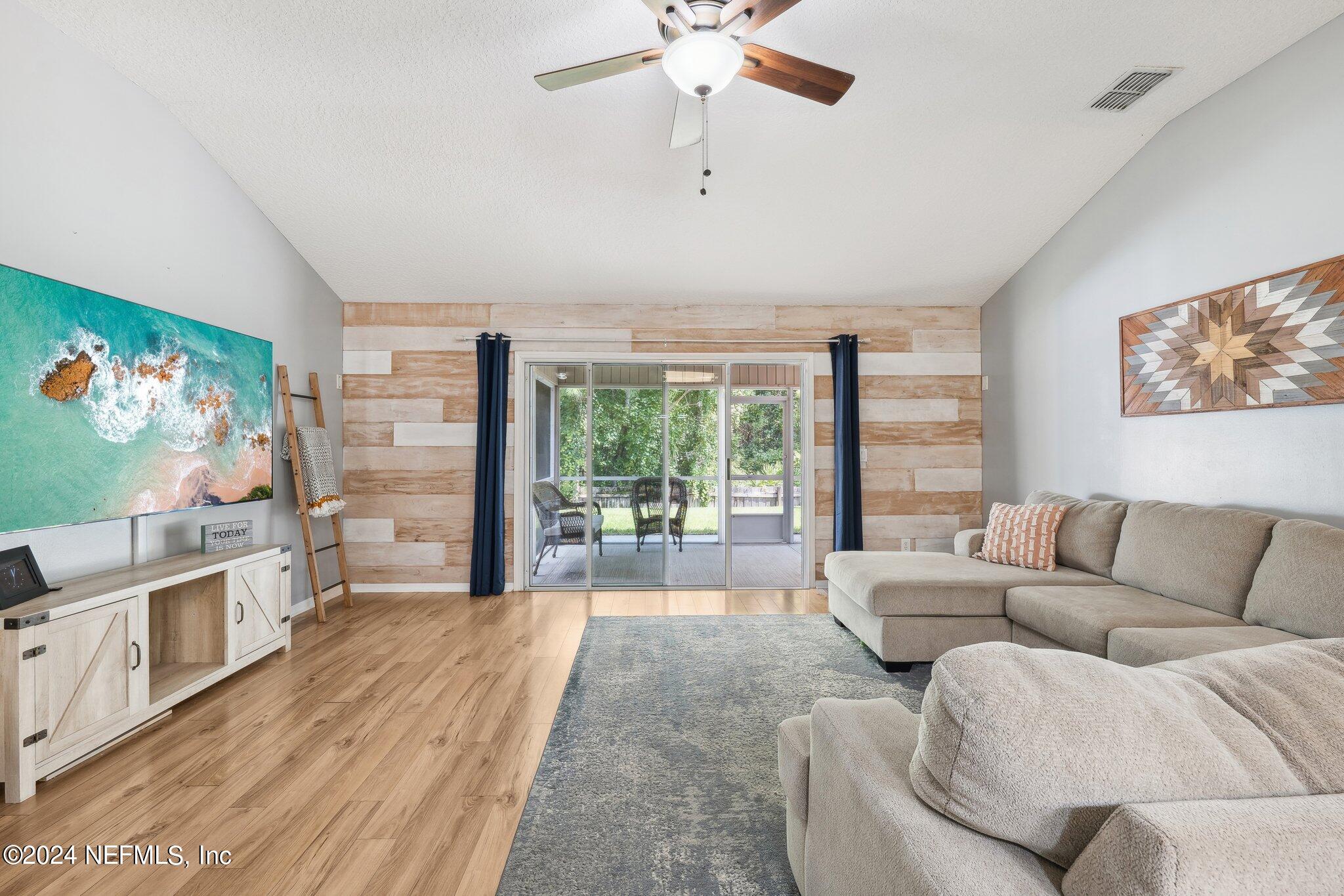 3150 WANDERING OAKS Drive