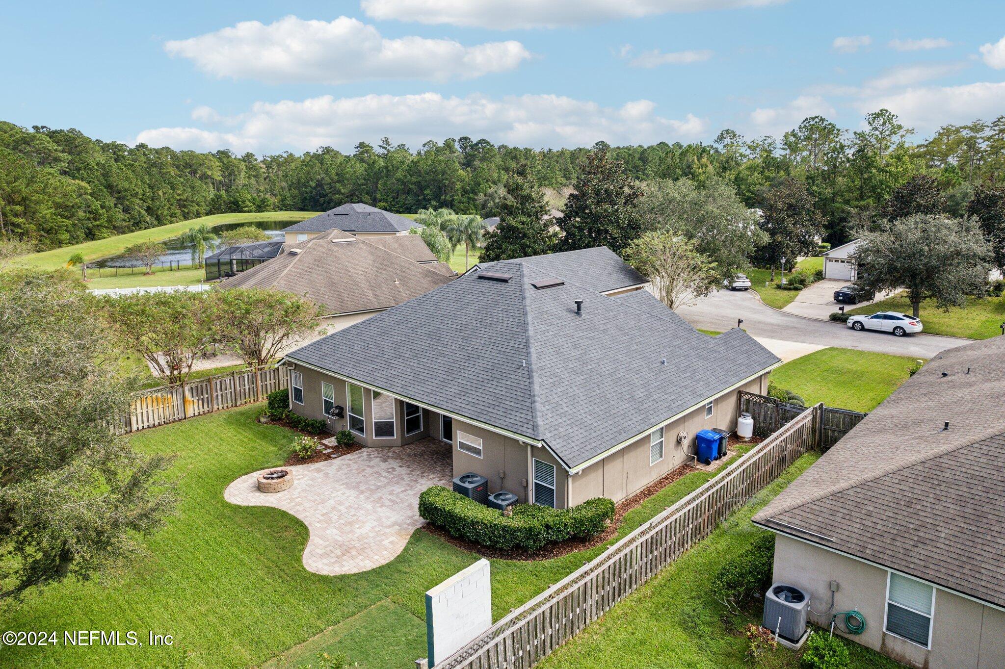 1008 WELAKA Way
