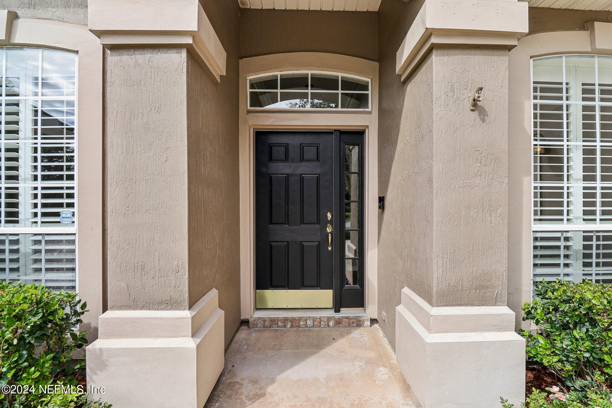 1008 WELAKA Way