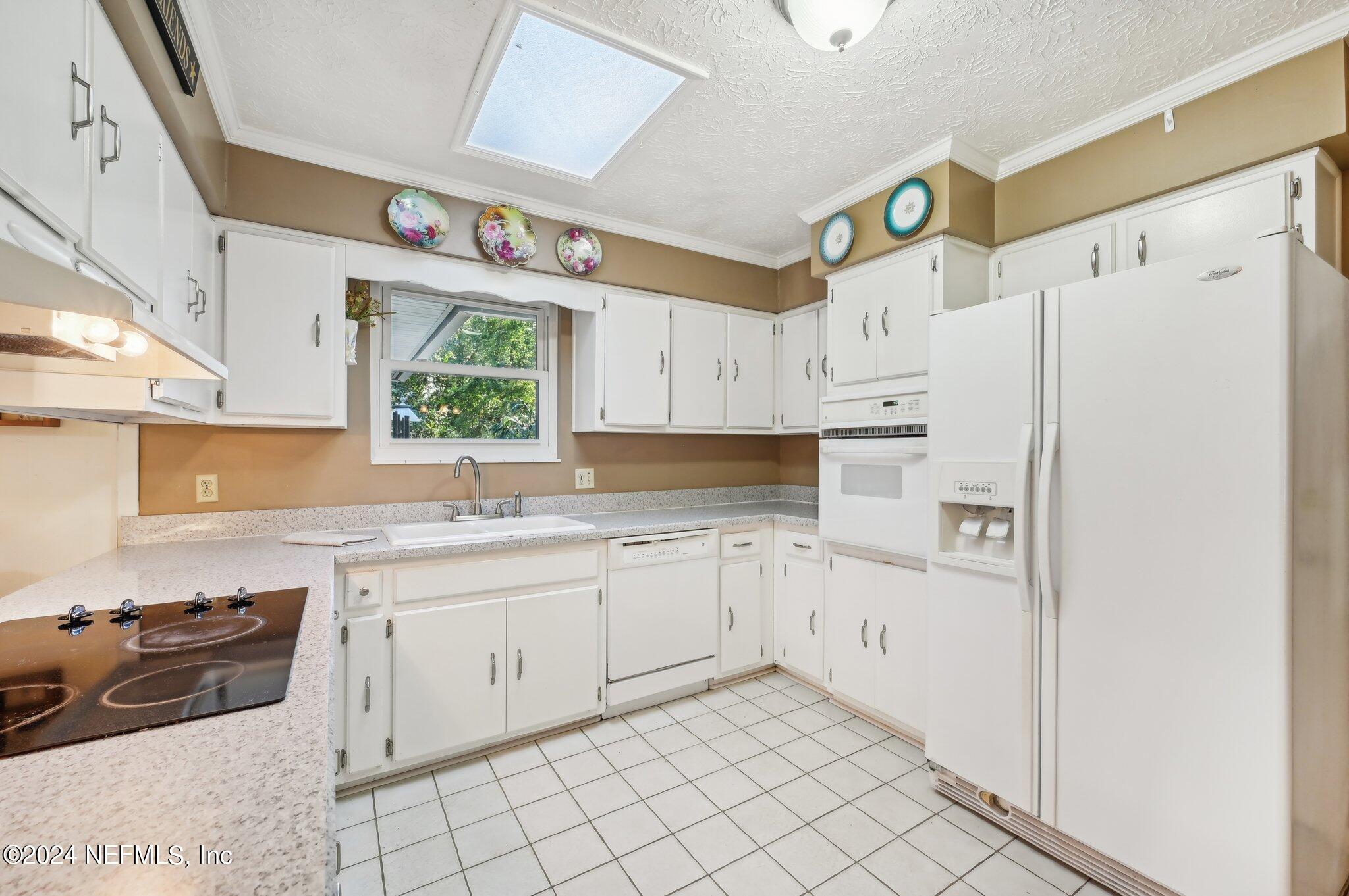 3902 LITTLE Lane