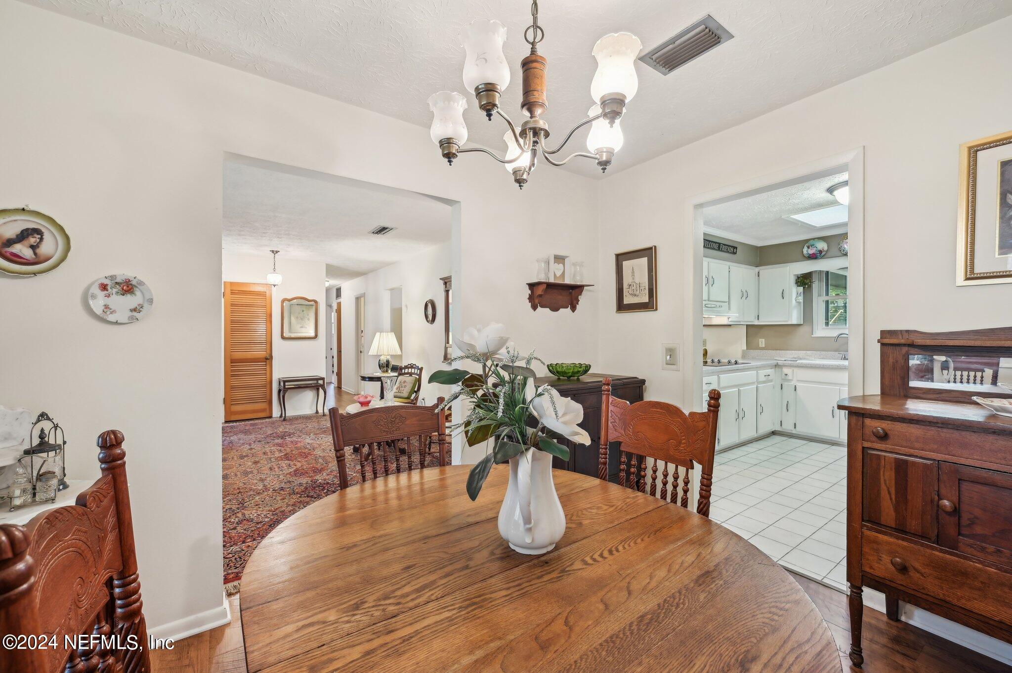3902 LITTLE Lane