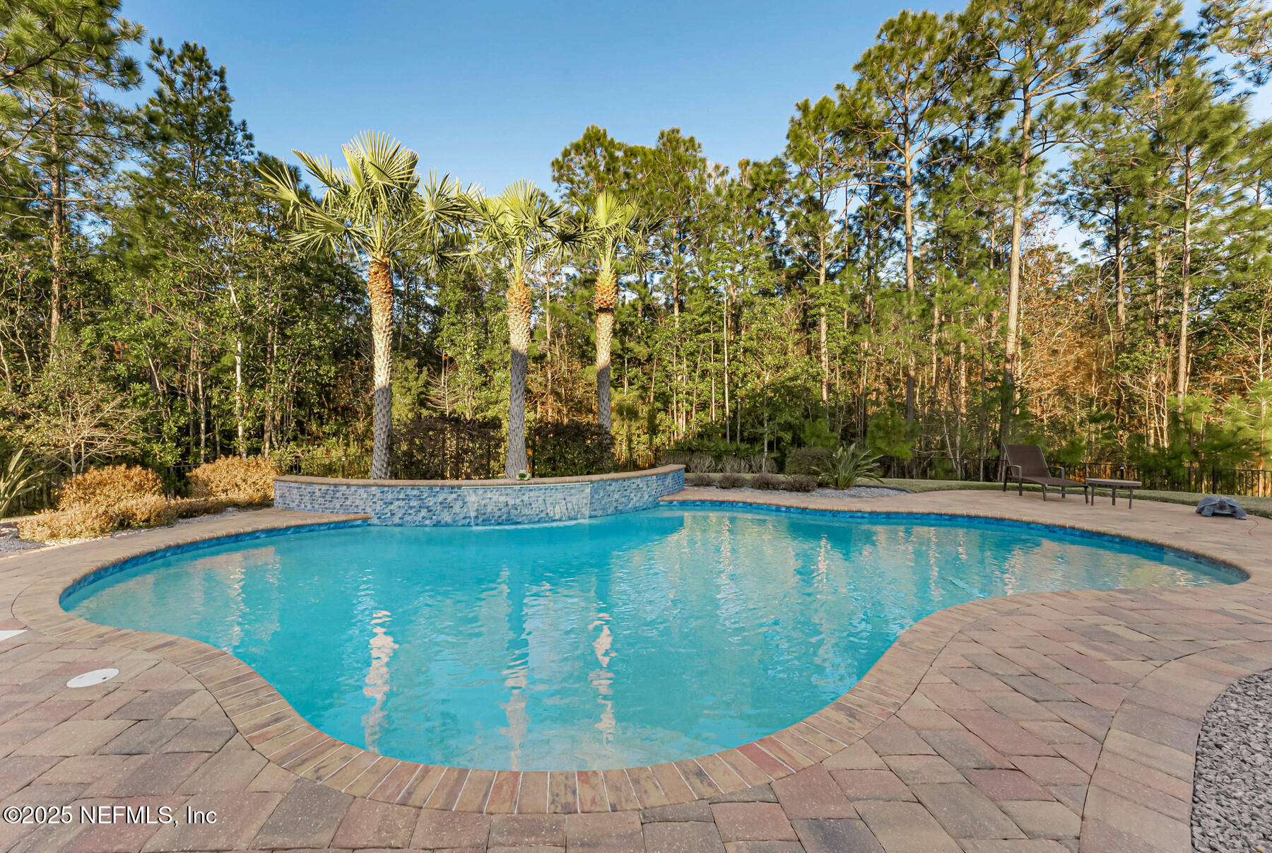 364 ARELLA Way