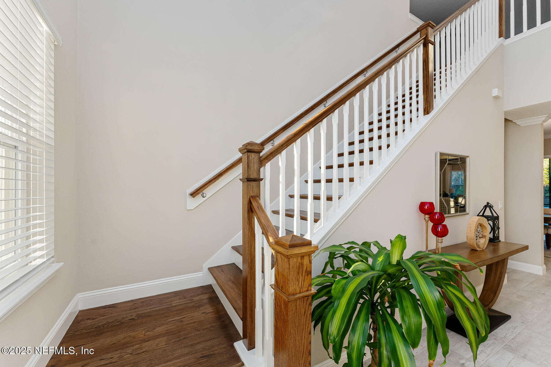 364 ARELLA Way