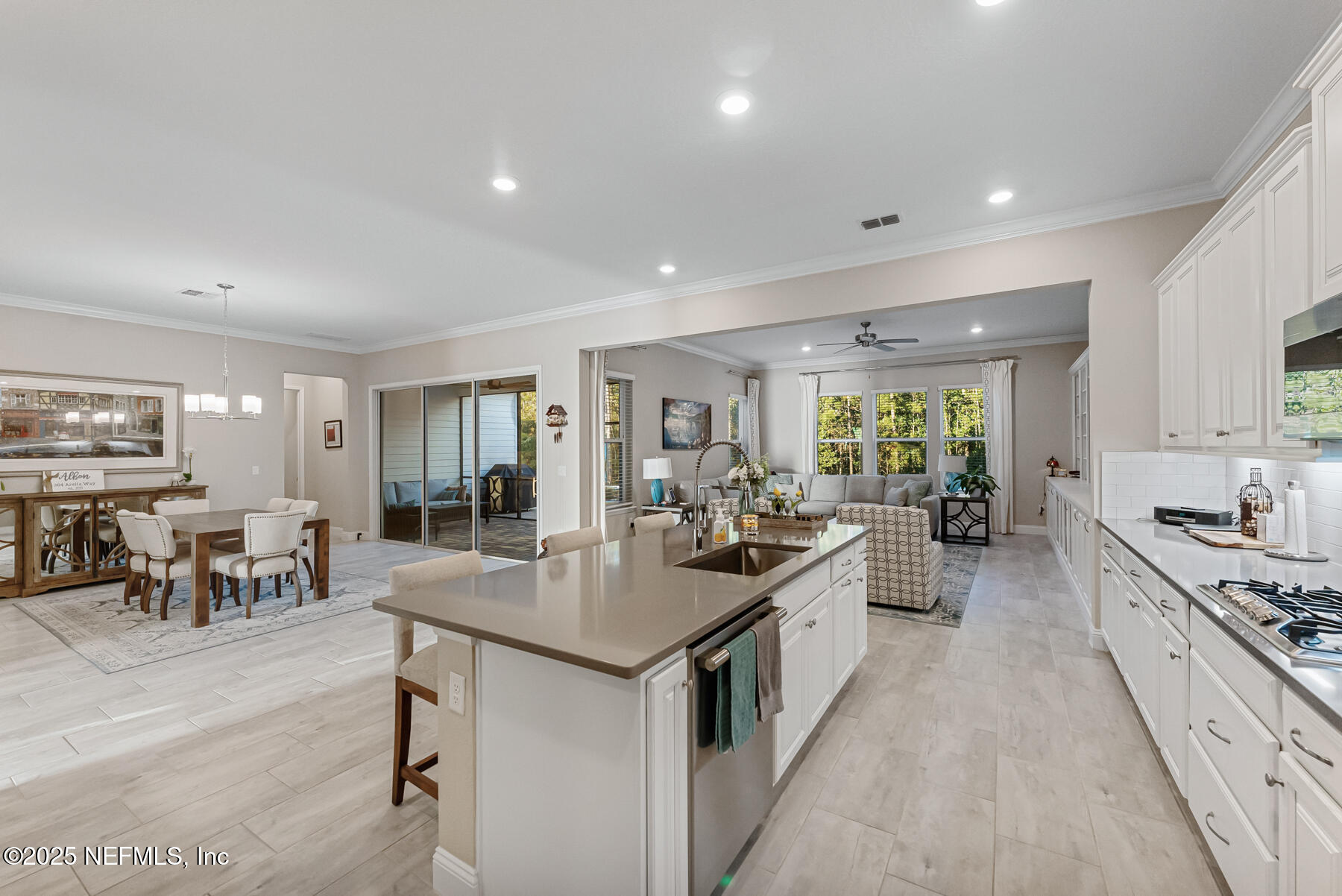 364 ARELLA Way