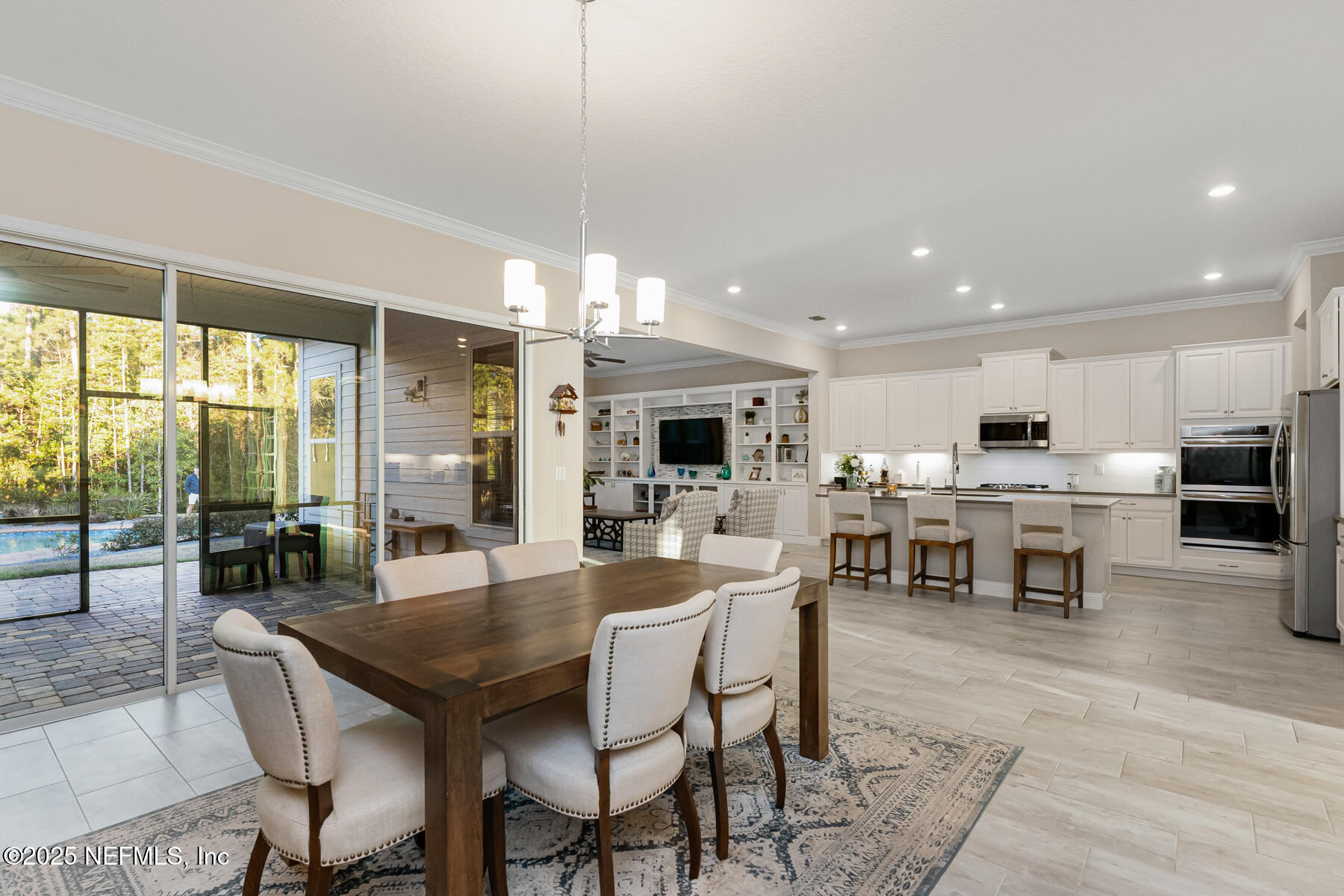 364 ARELLA Way