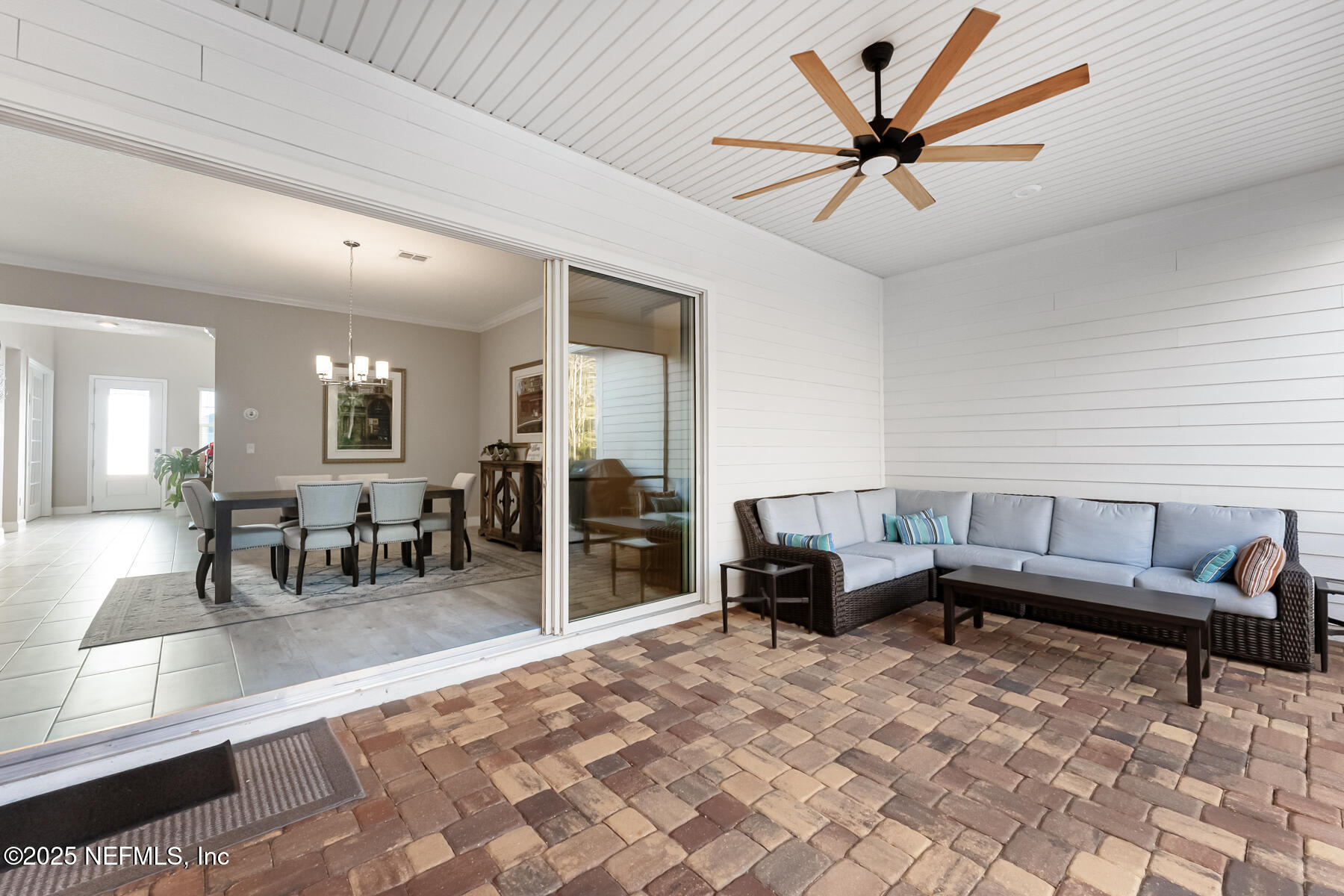 364 ARELLA Way