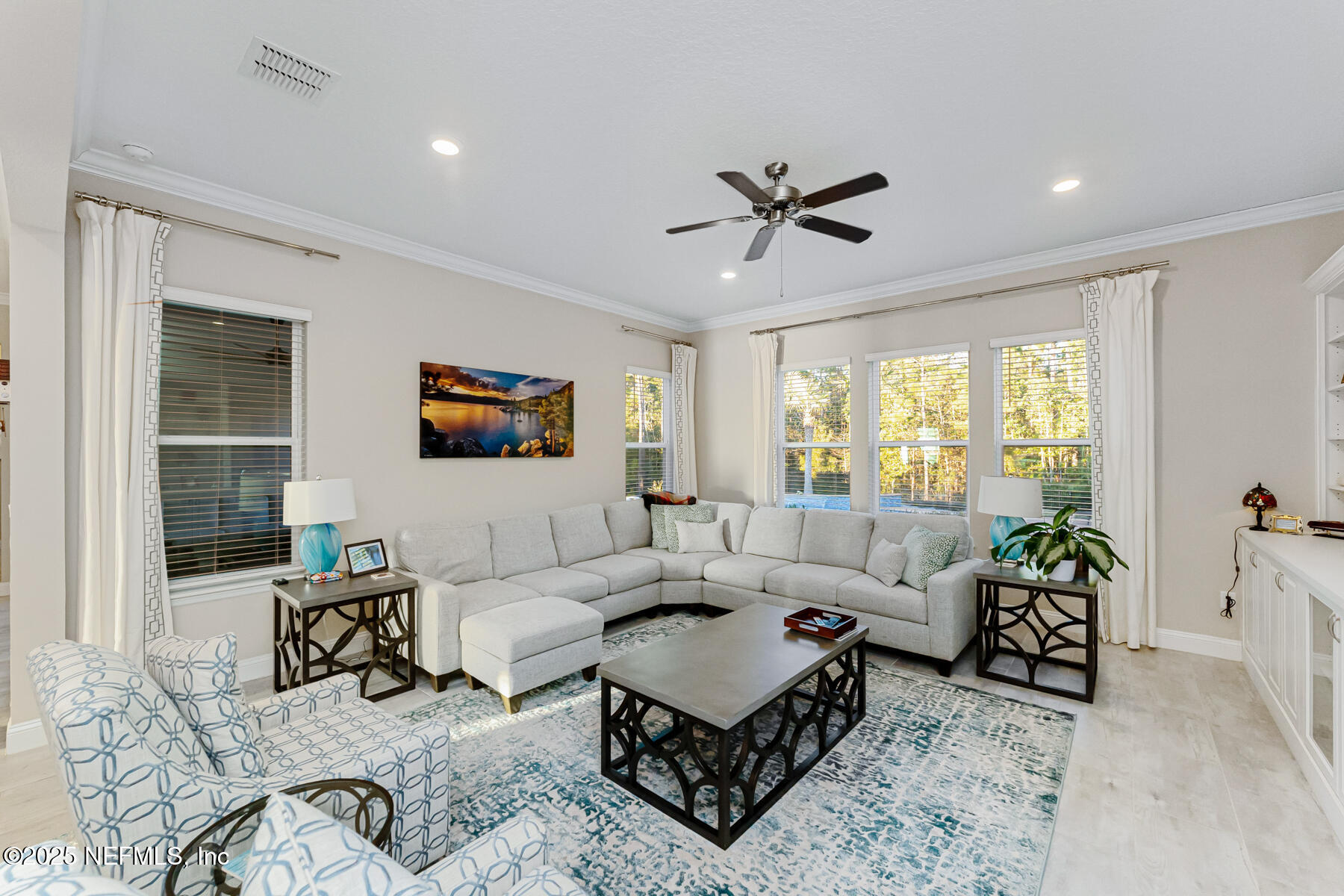 364 ARELLA Way