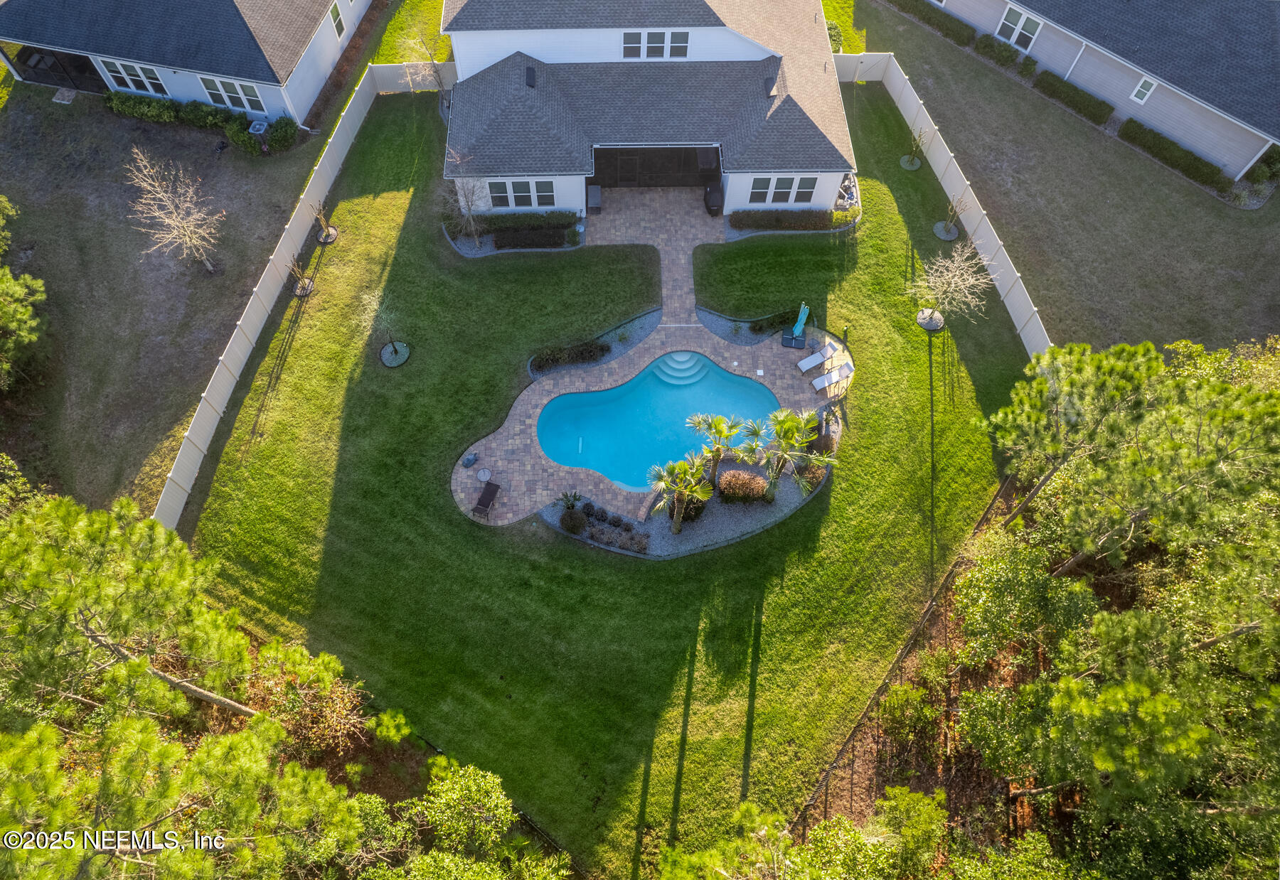 364 ARELLA Way