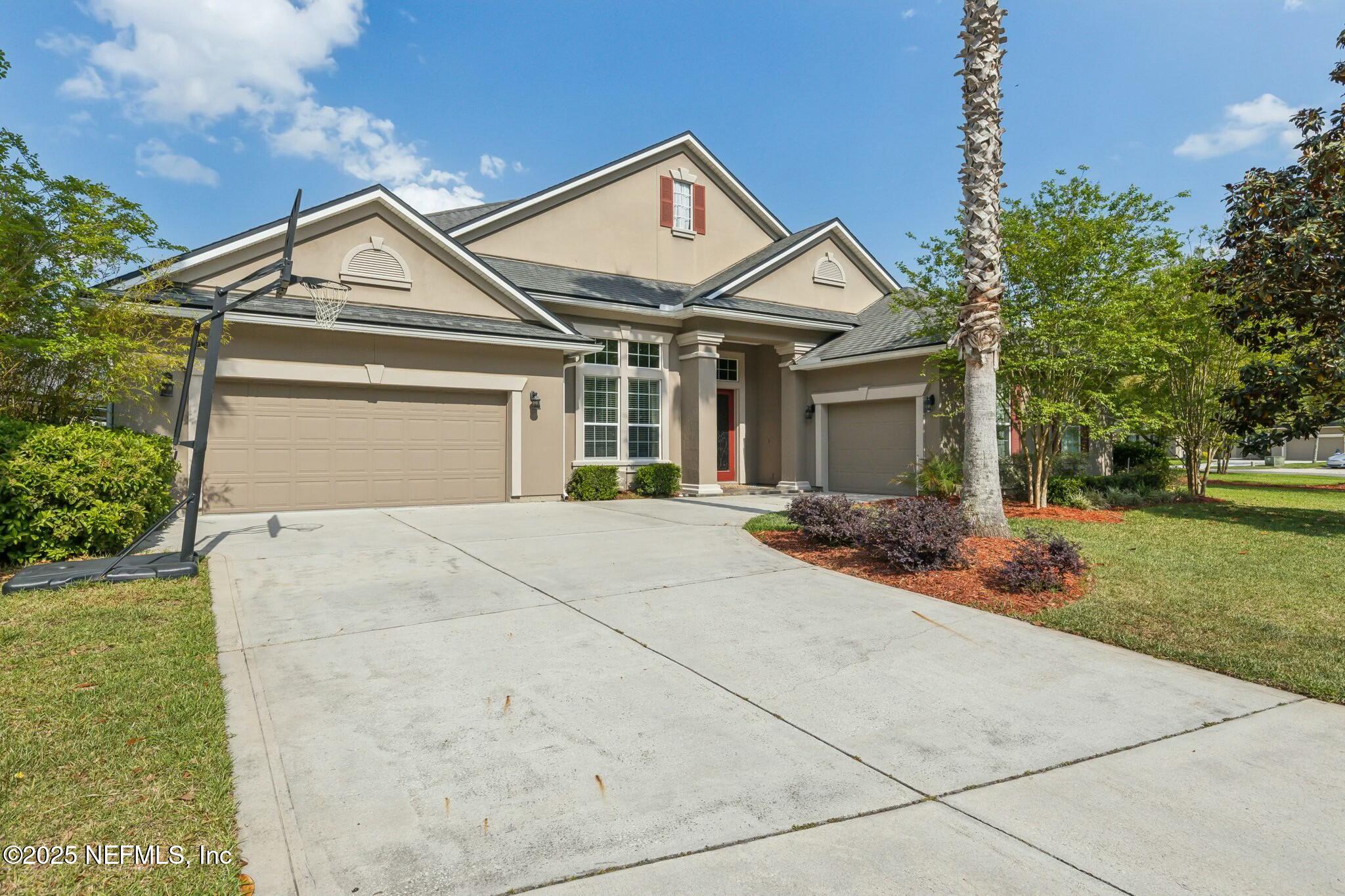 244 W BERKSWELL Drive, St. Johns