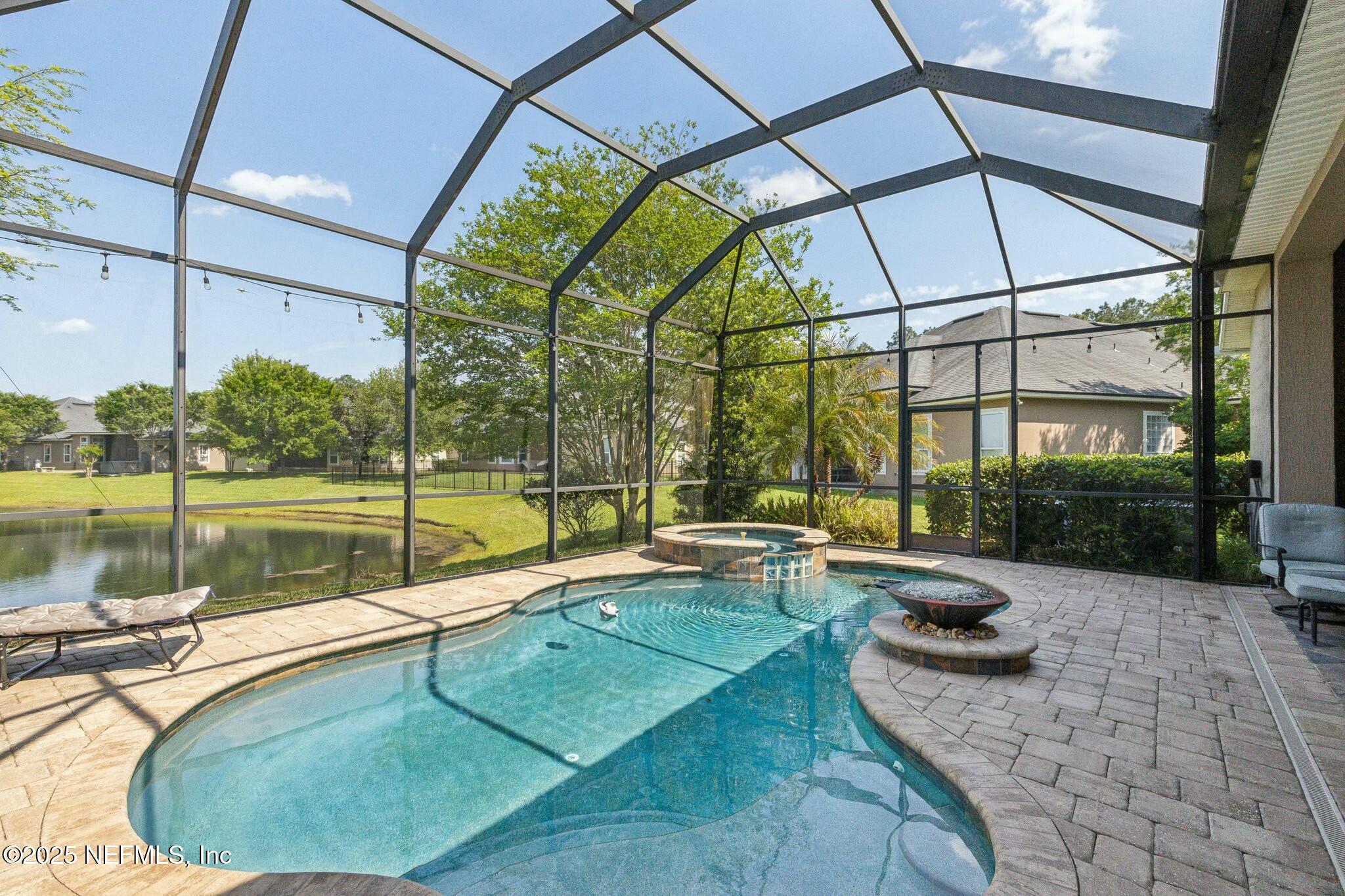 244 W BERKSWELL Drive, St. Johns