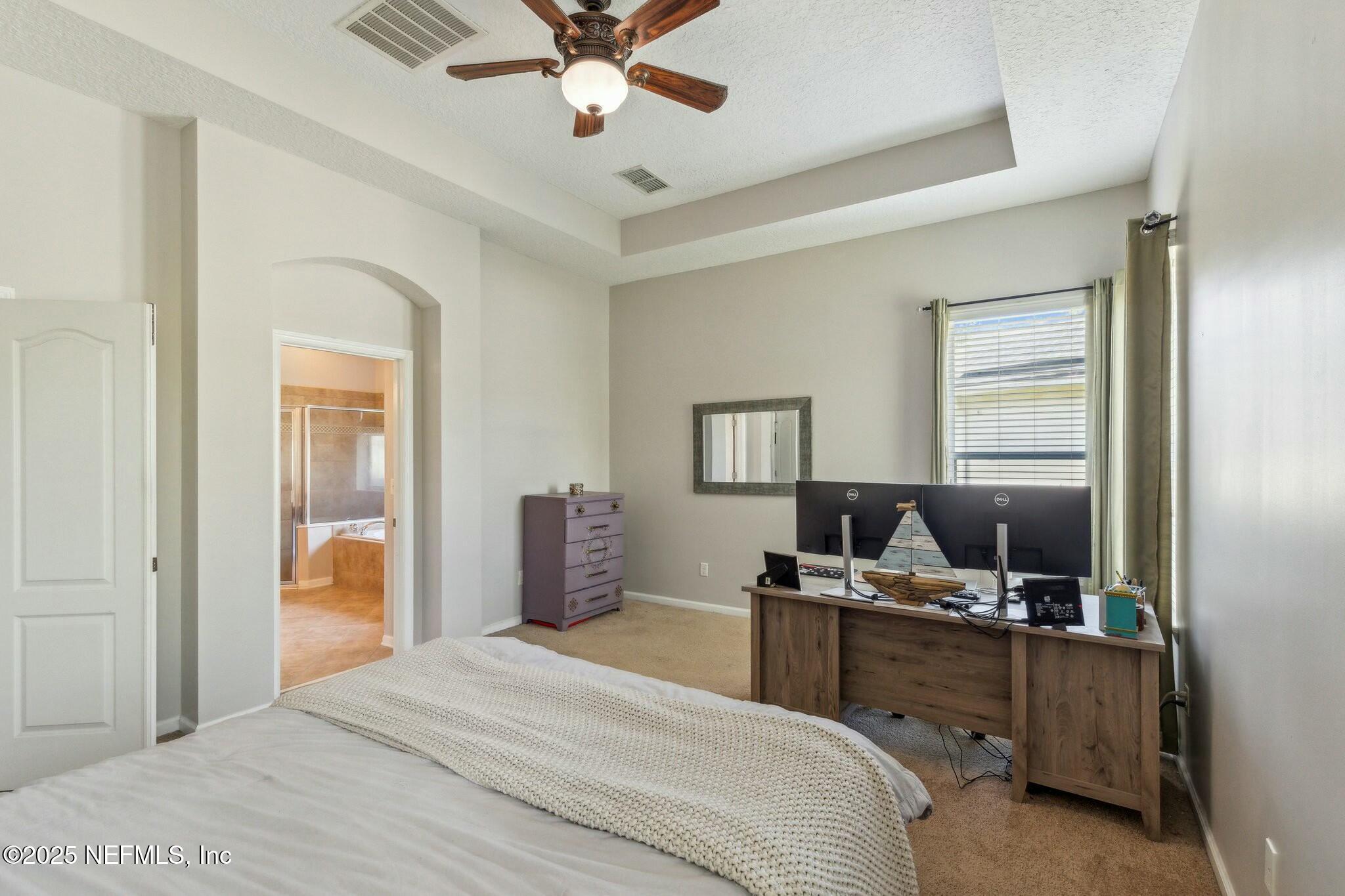 244 W BERKSWELL Drive, St. Johns