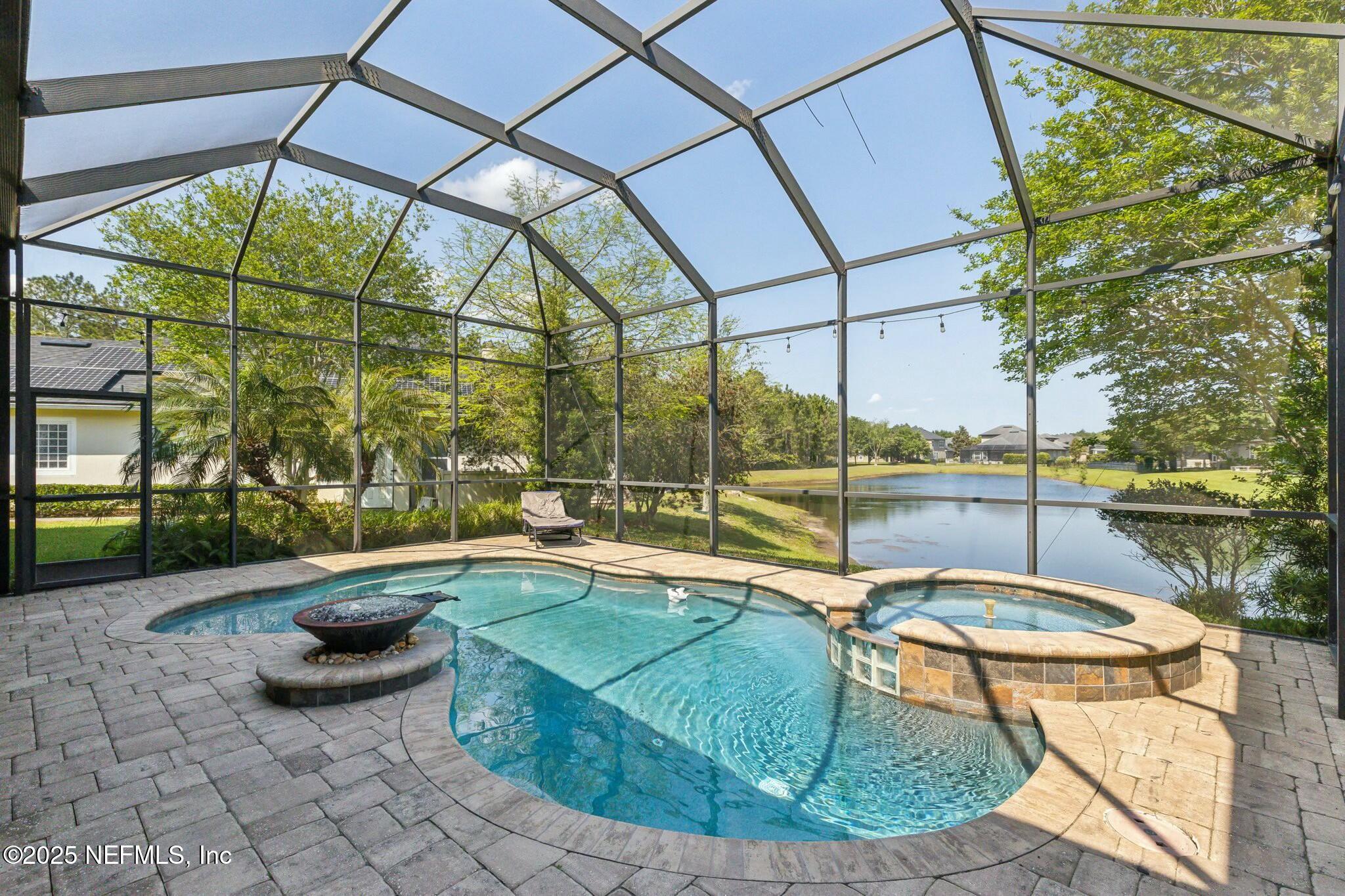 244 W BERKSWELL Drive, St. Johns