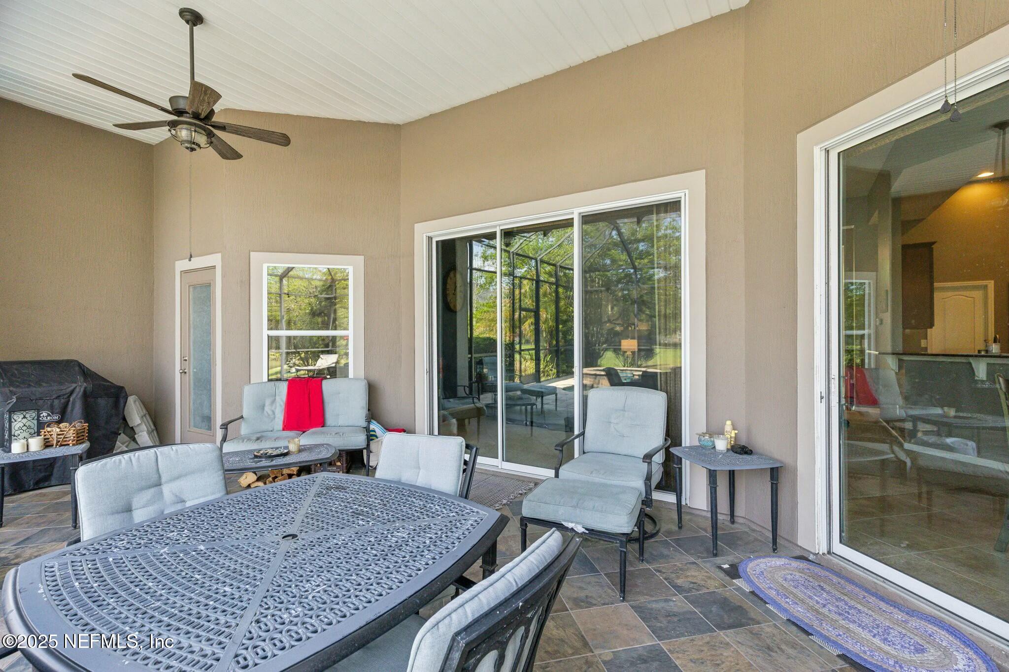 244 W BERKSWELL Drive, St. Johns
