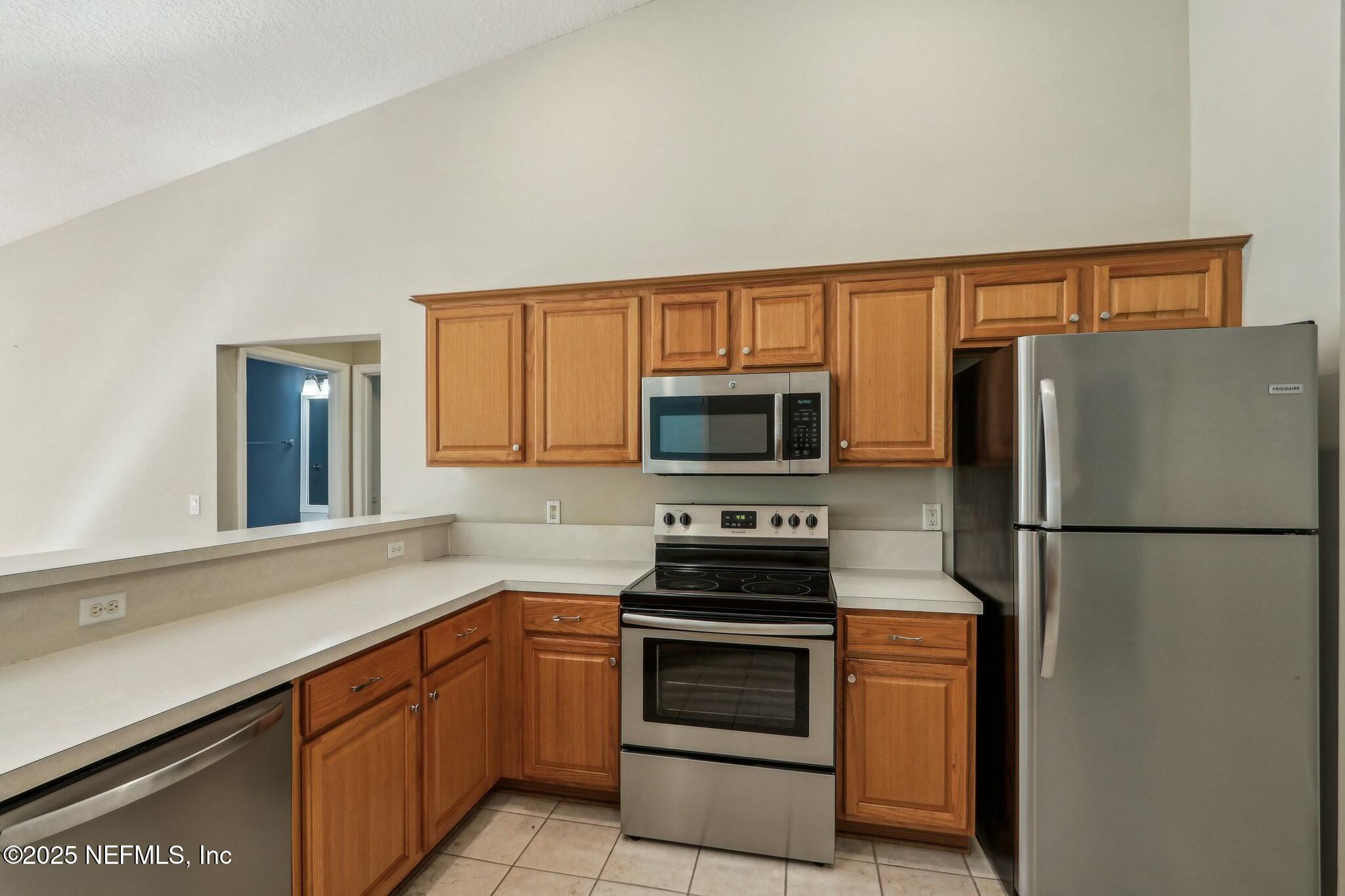 225 JOHNS GLEN Drive, St. Johns