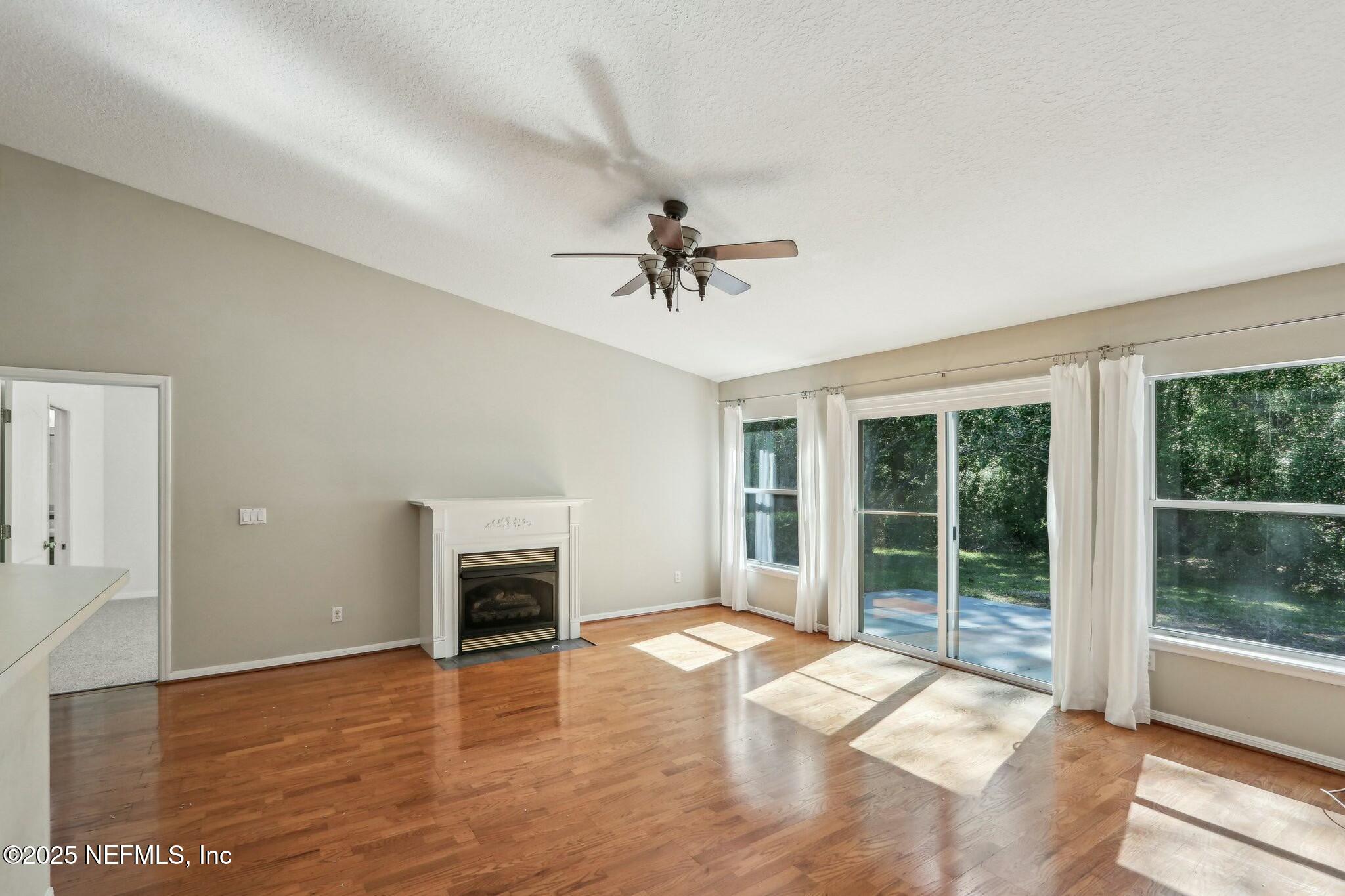 225 JOHNS GLEN Drive, St. Johns