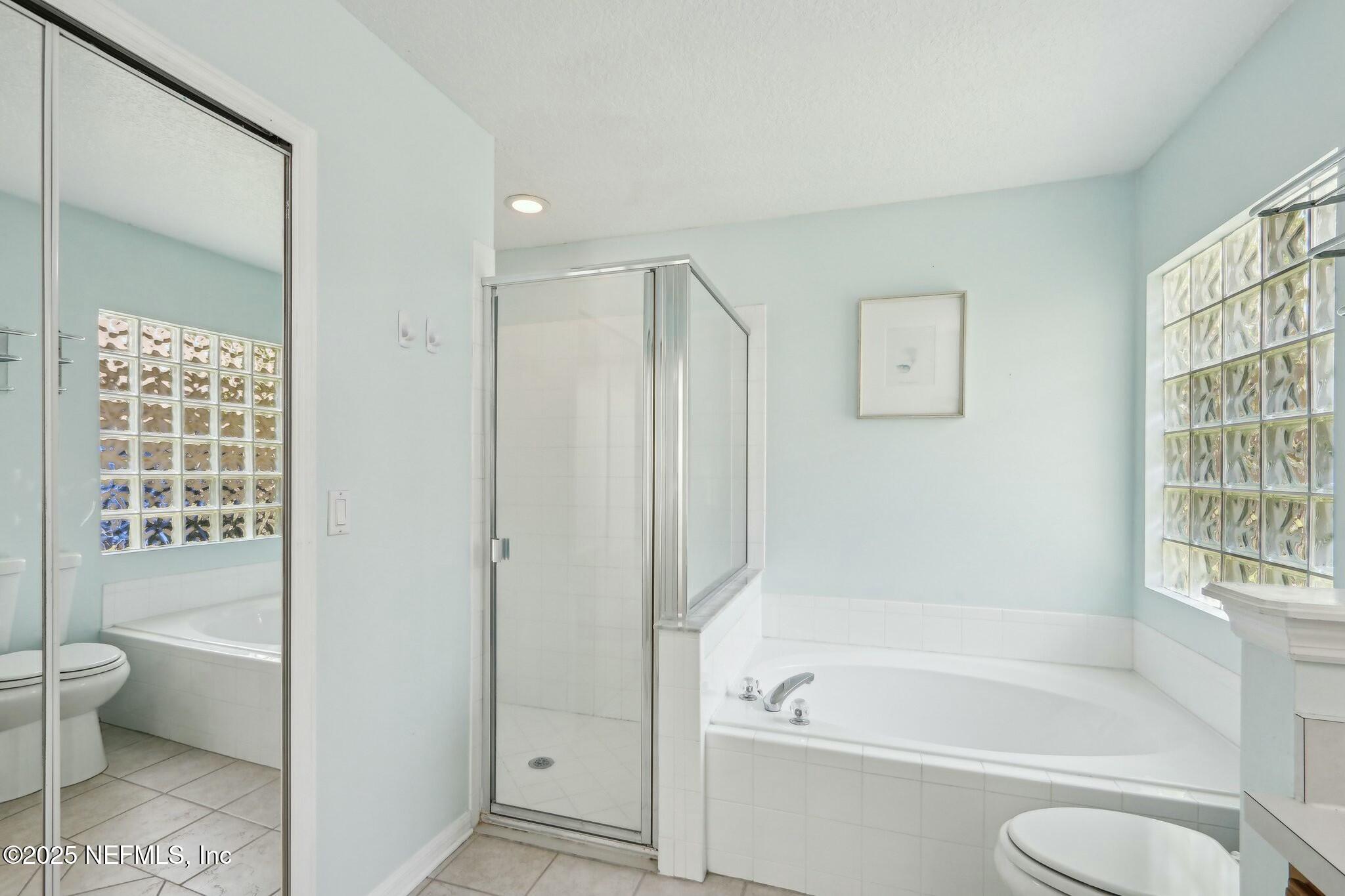 225 JOHNS GLEN Drive, St. Johns