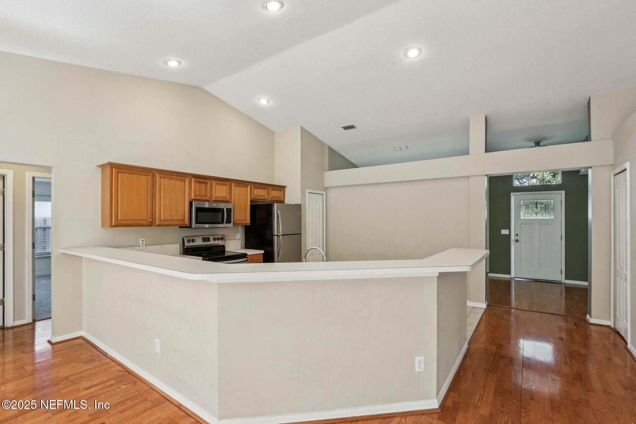 225 JOHNS GLEN Drive, St. Johns
