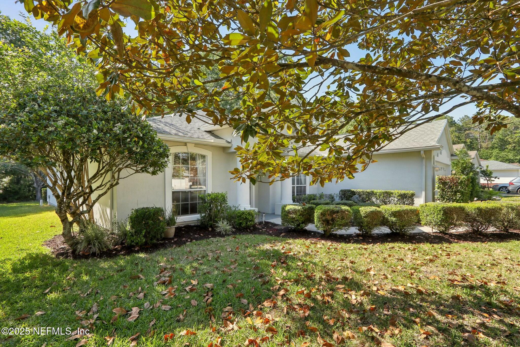 225 JOHNS GLEN Drive, St. Johns